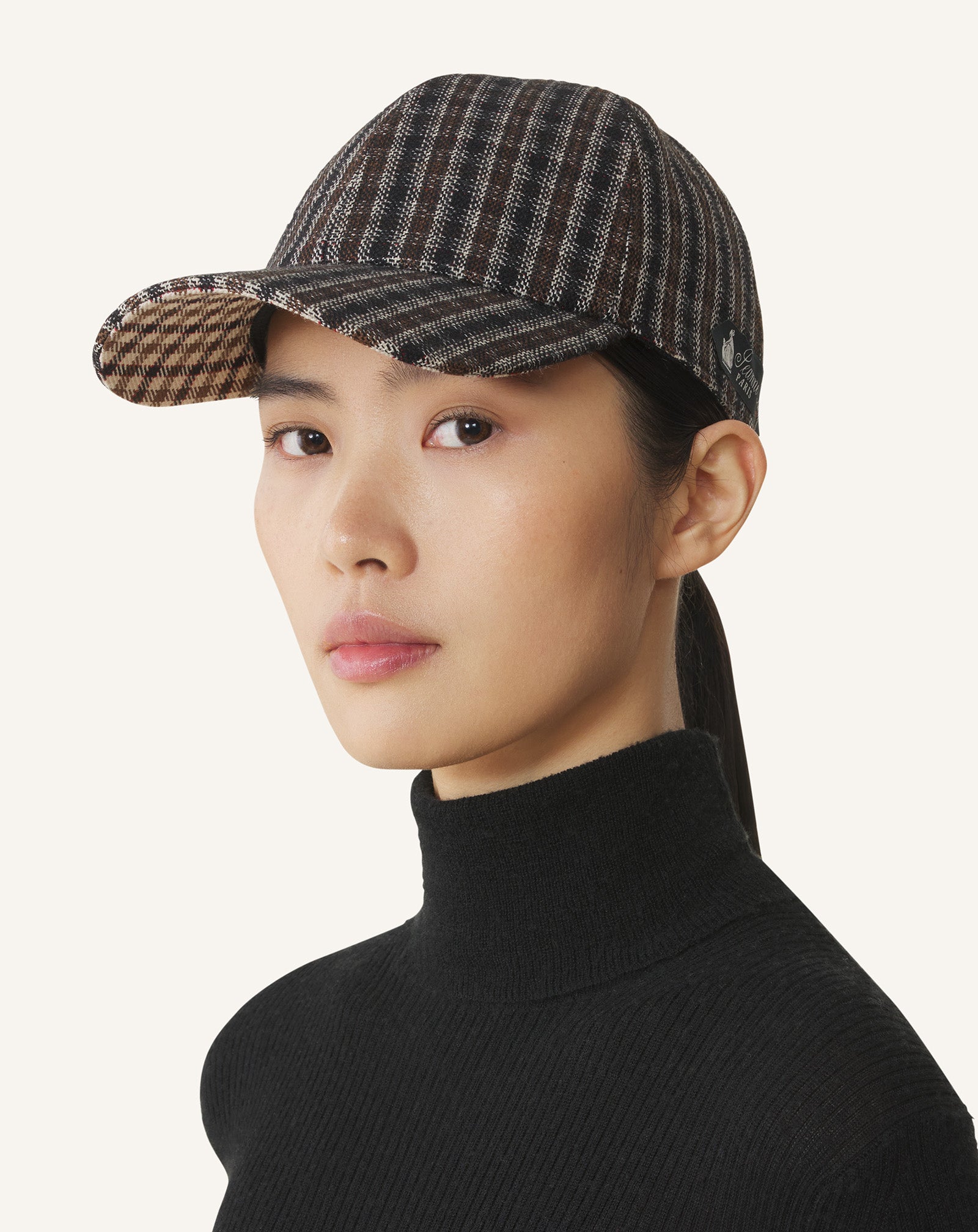 CASQUETTE À CARREAUX