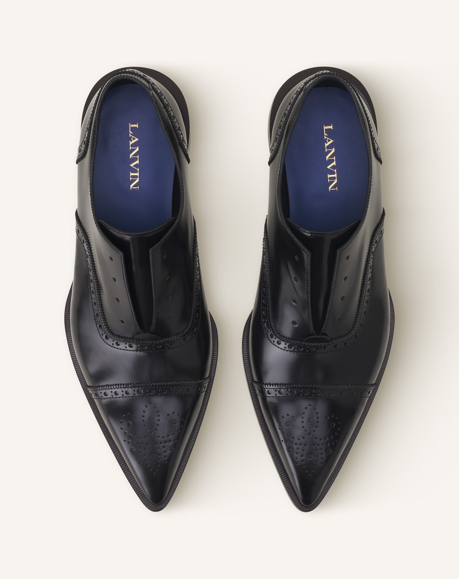 RICHELIEU BROGUE EN CUIR BRILLANT