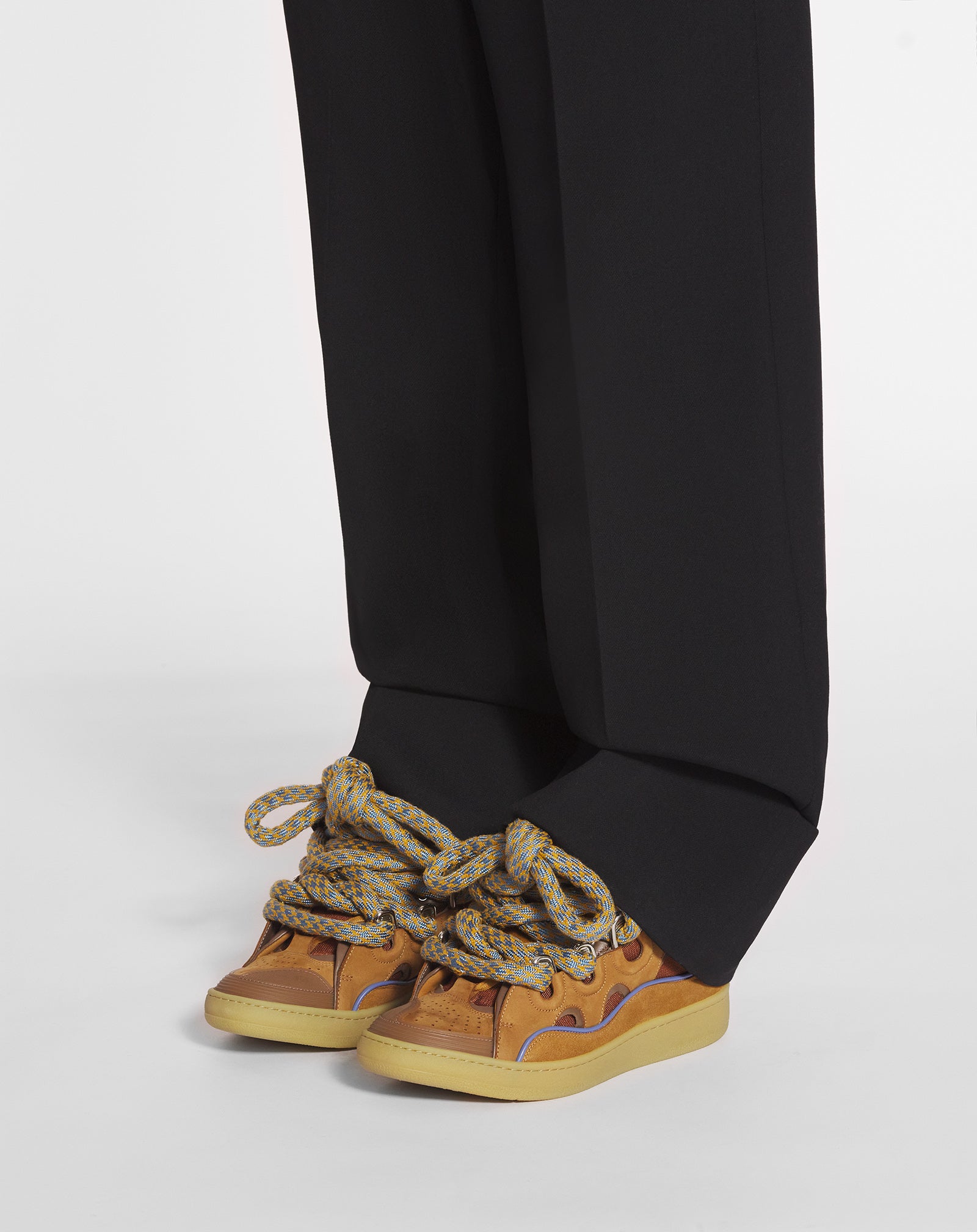 SNEAKERS CURB EN CUIR LACETS SNAKE