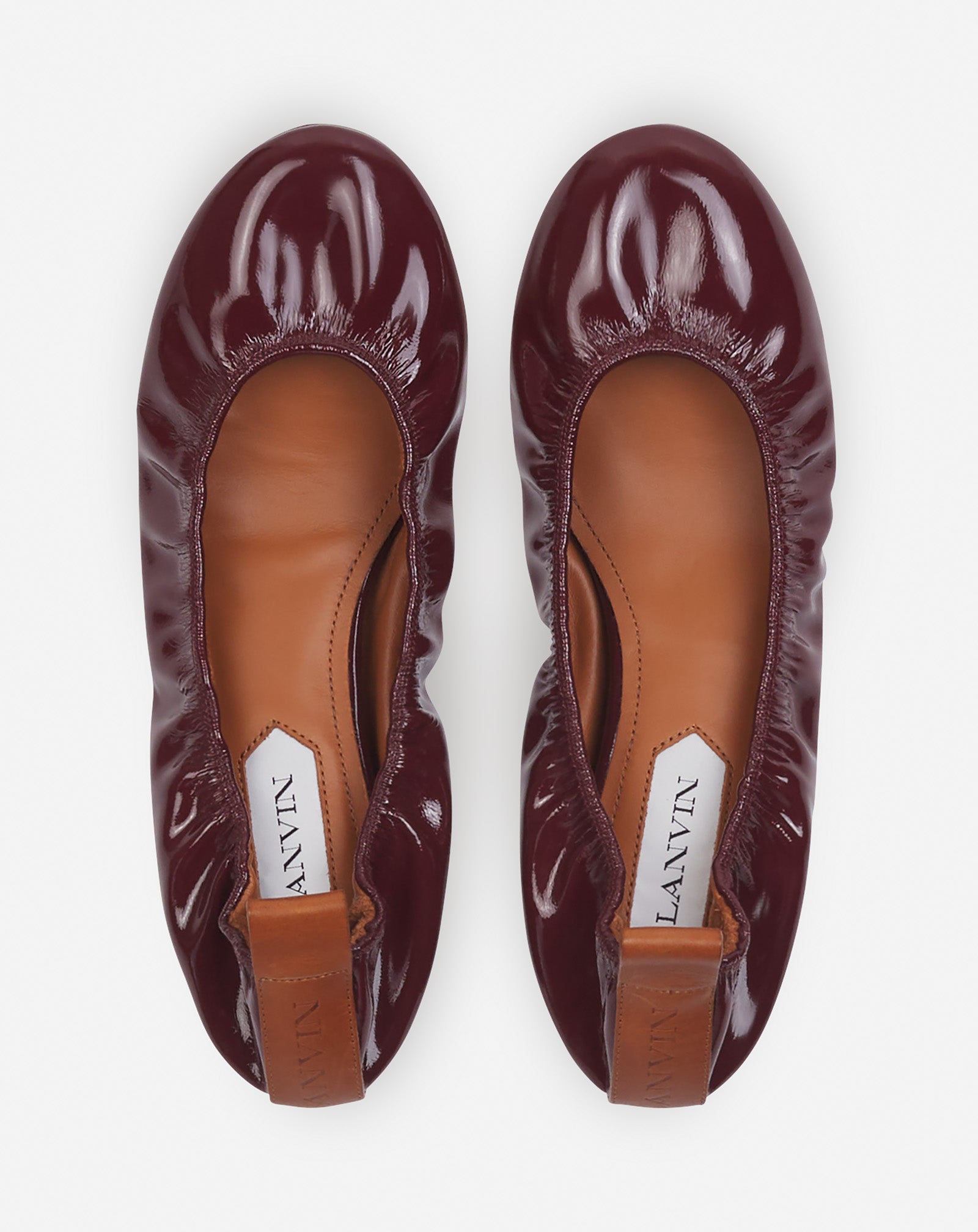 LA BALLERINE EN CUIR BRILLANT