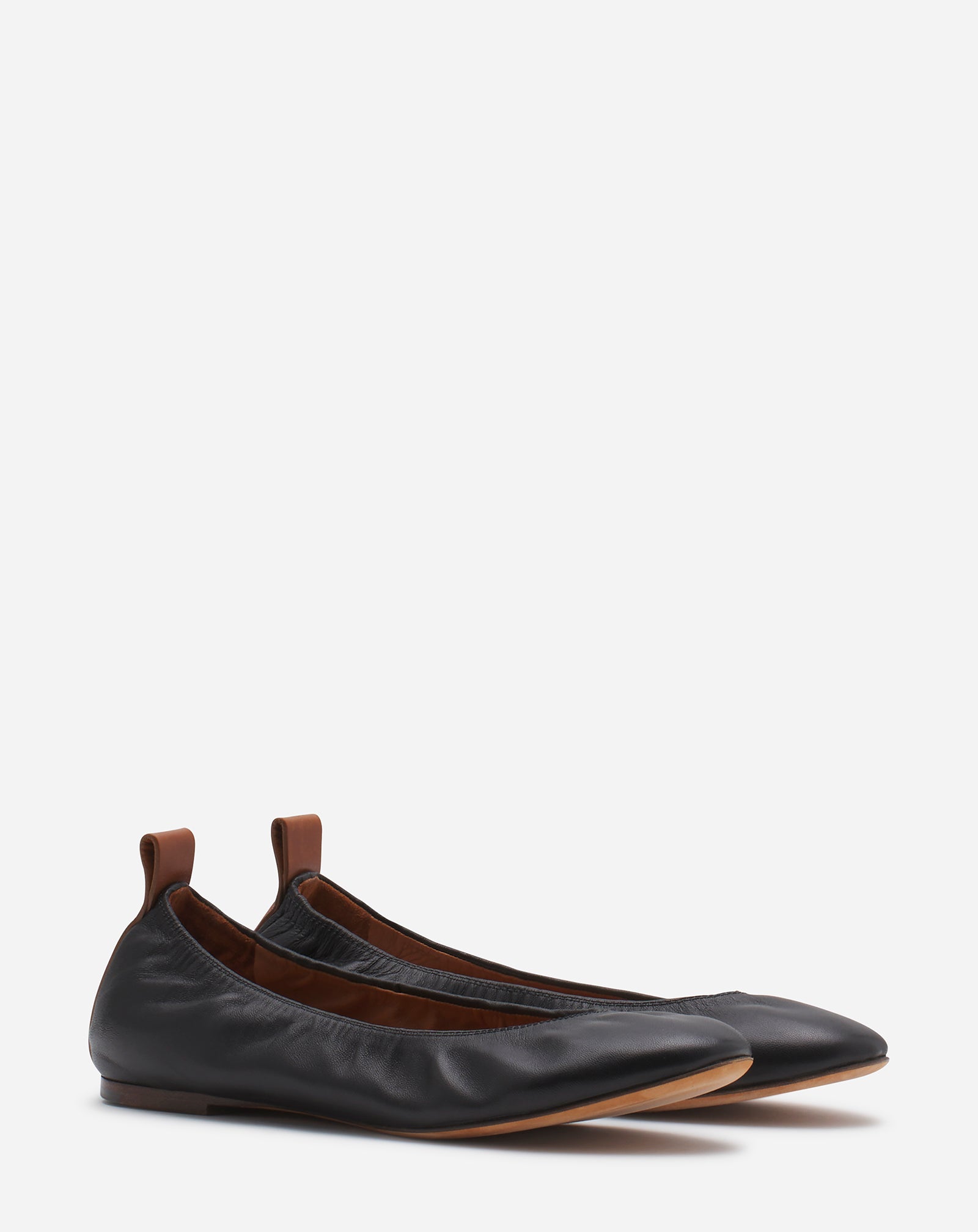 LA BALLERINE EN CUIR