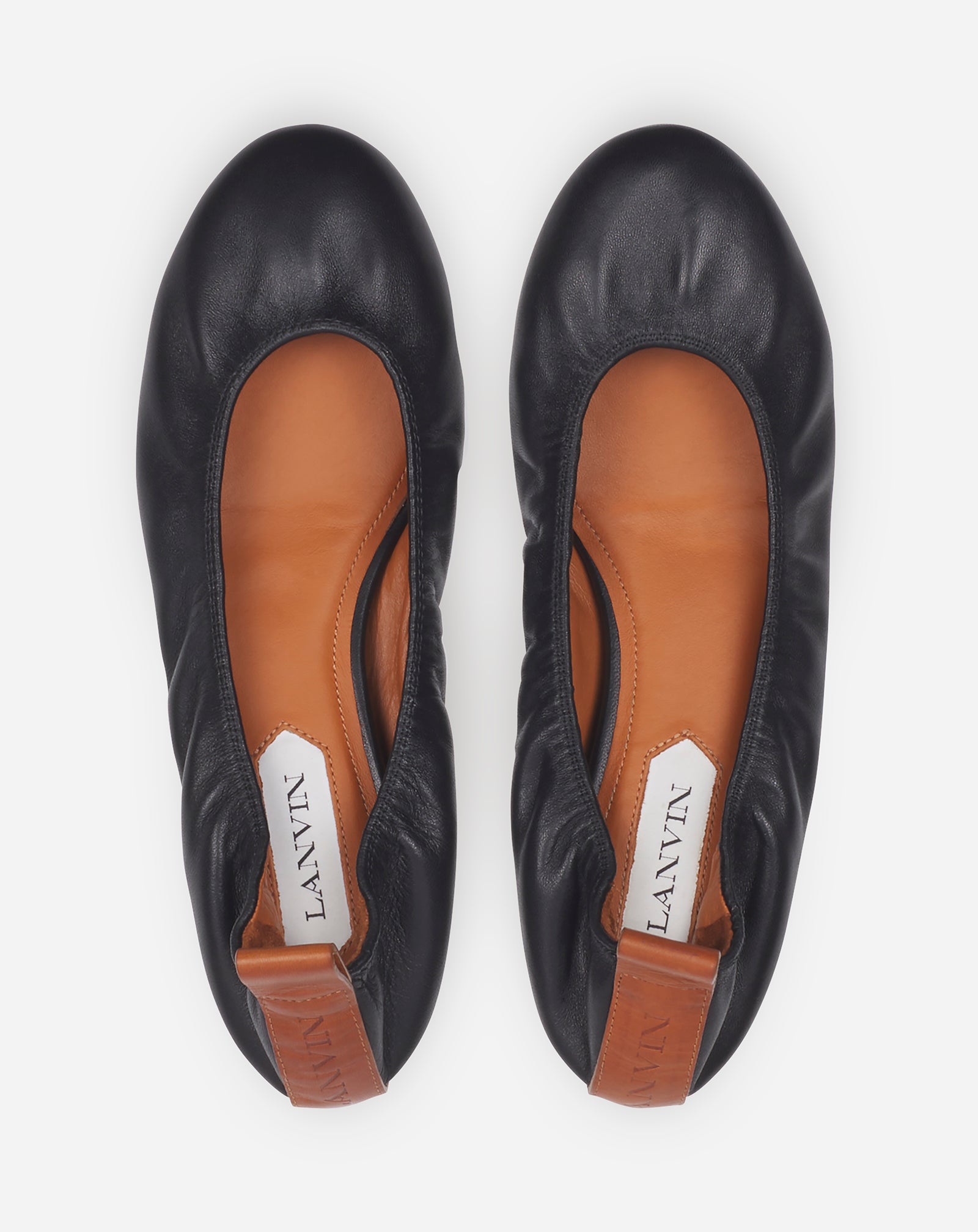LA BALLERINE EN CUIR