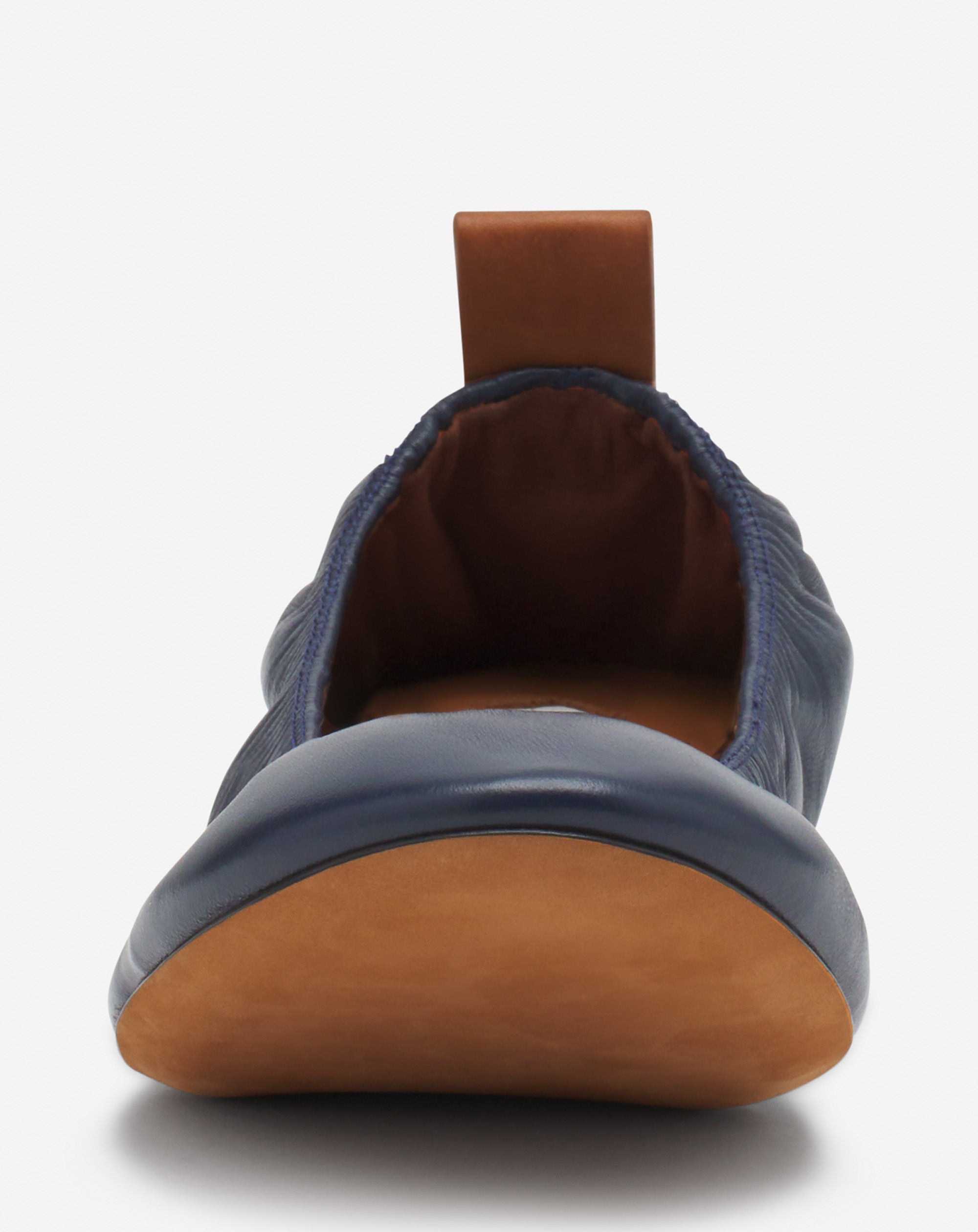 LA BALLERINE EN CUIR