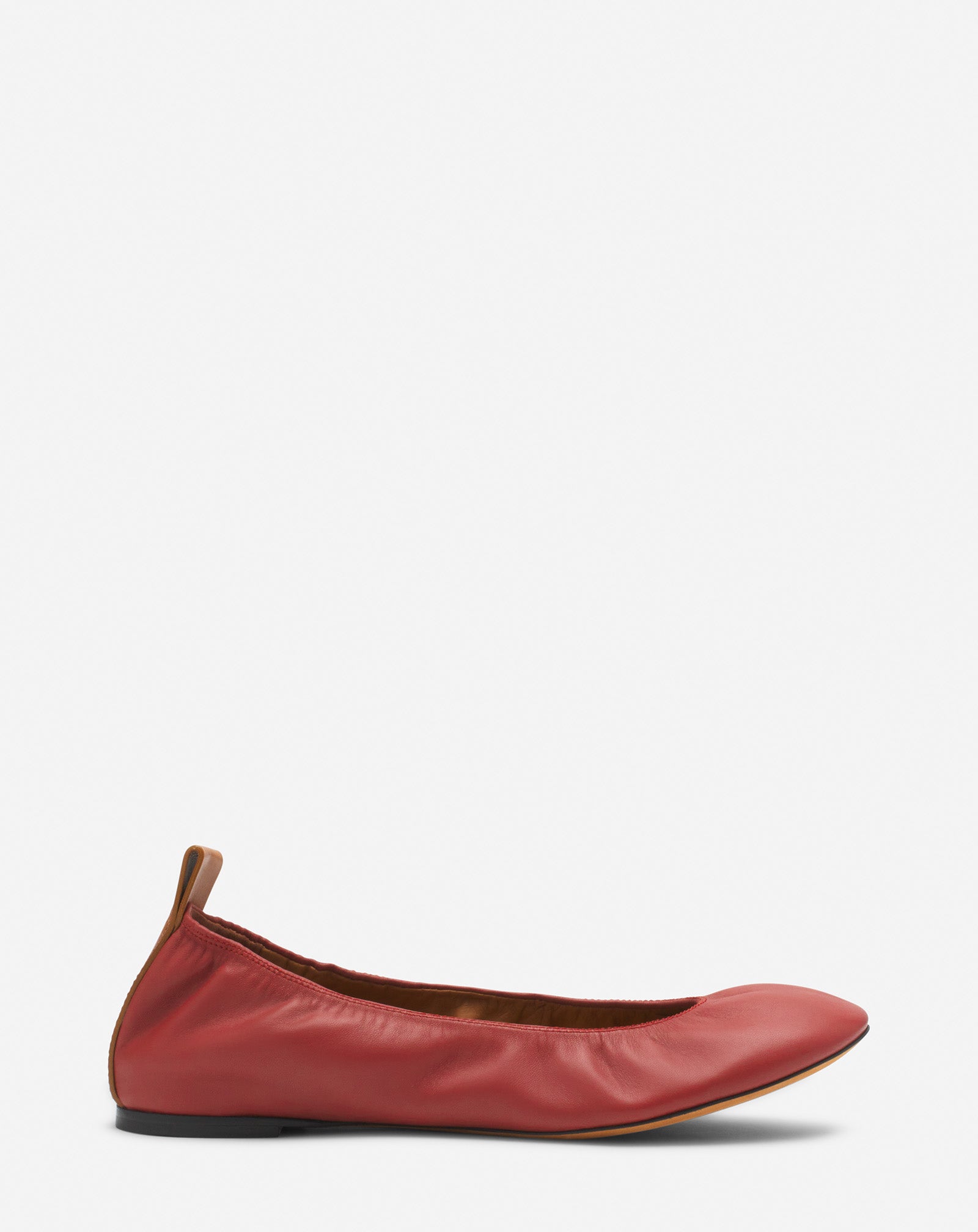 LA BALLERINE EN CUIR
