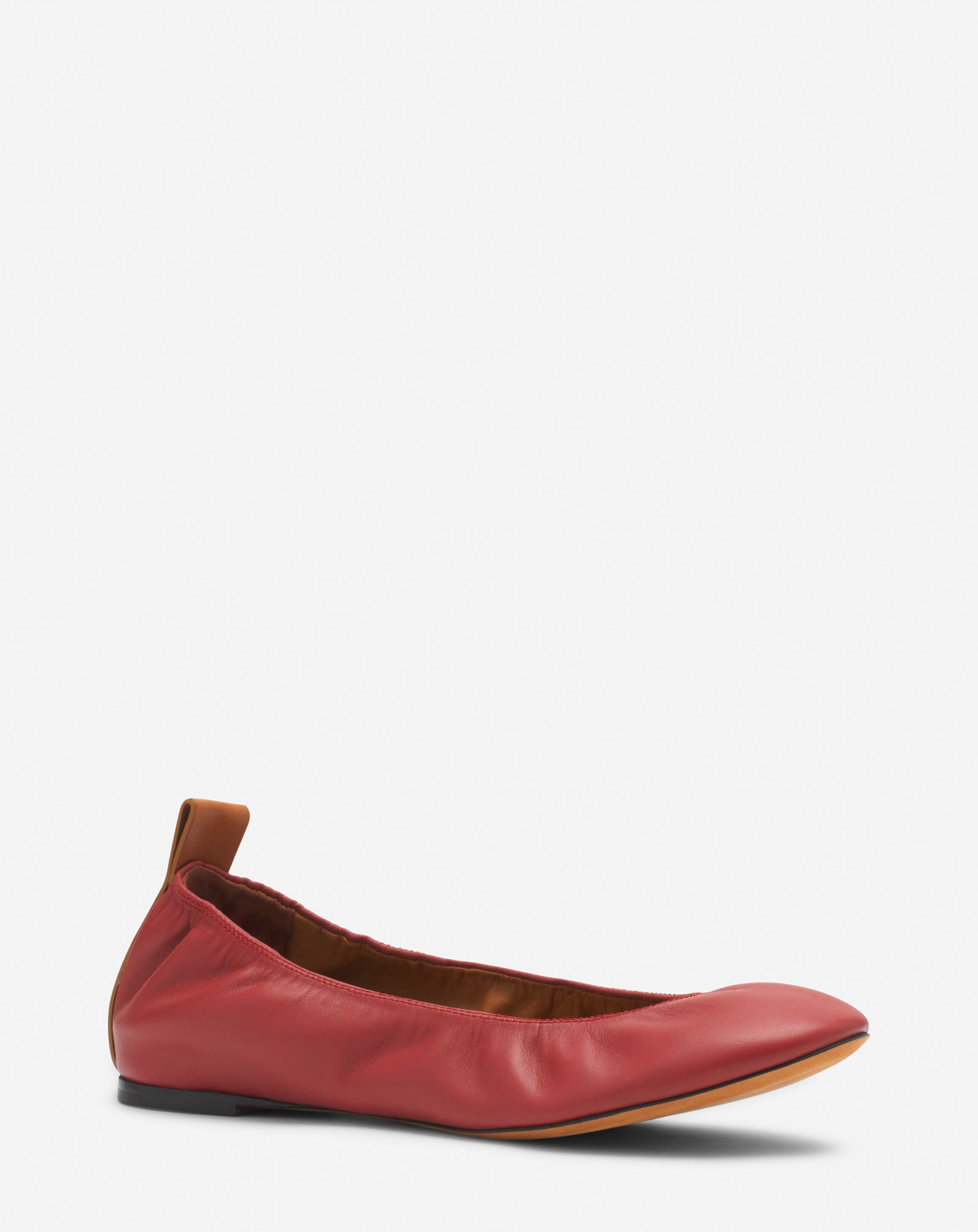 LA BALLERINE EN CUIR