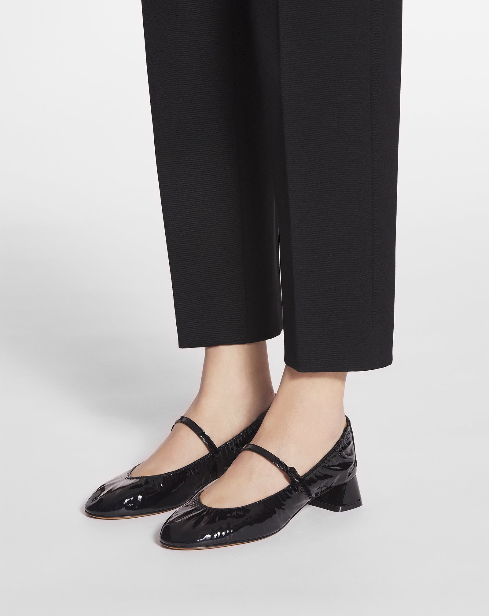 MARY JANE À TALONS EN CUIR BRILLANT