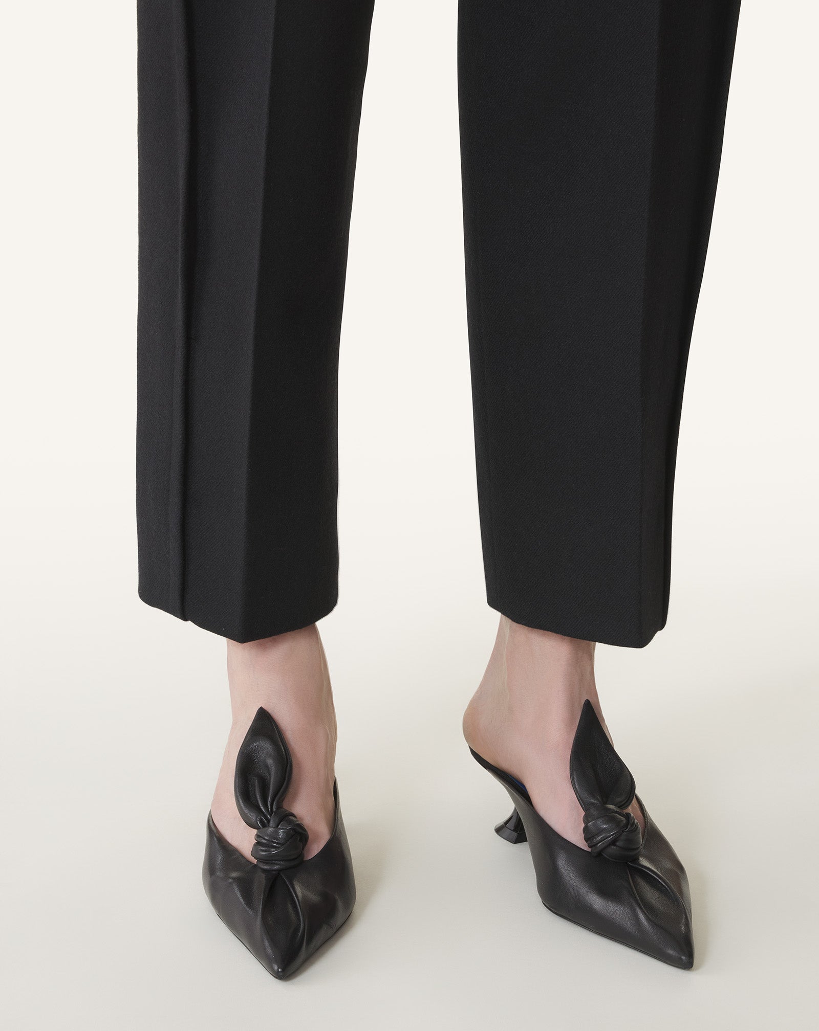 MULE À TALON MIDNIGHT STEP NOEUD EN CUIR