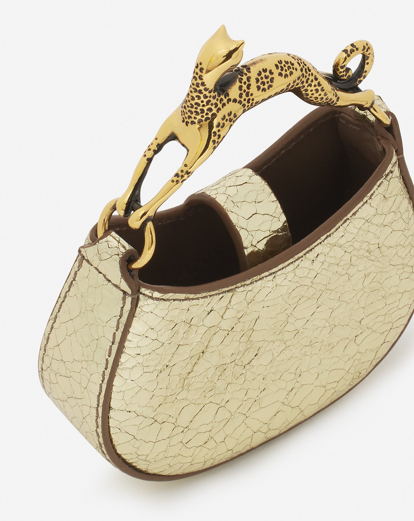 MICRO SAC HOBO CAT CHARM EN CUIR MÉTALLISÉ CRAQUELÉ