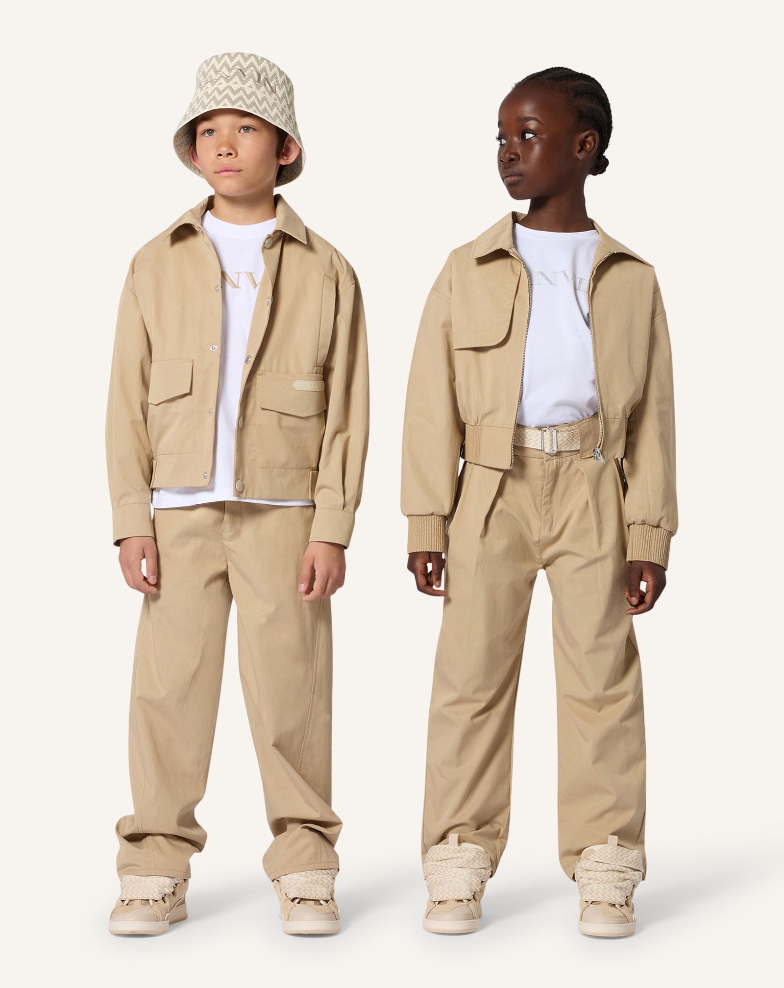 PANTALON AVEC ILLUSTRATION