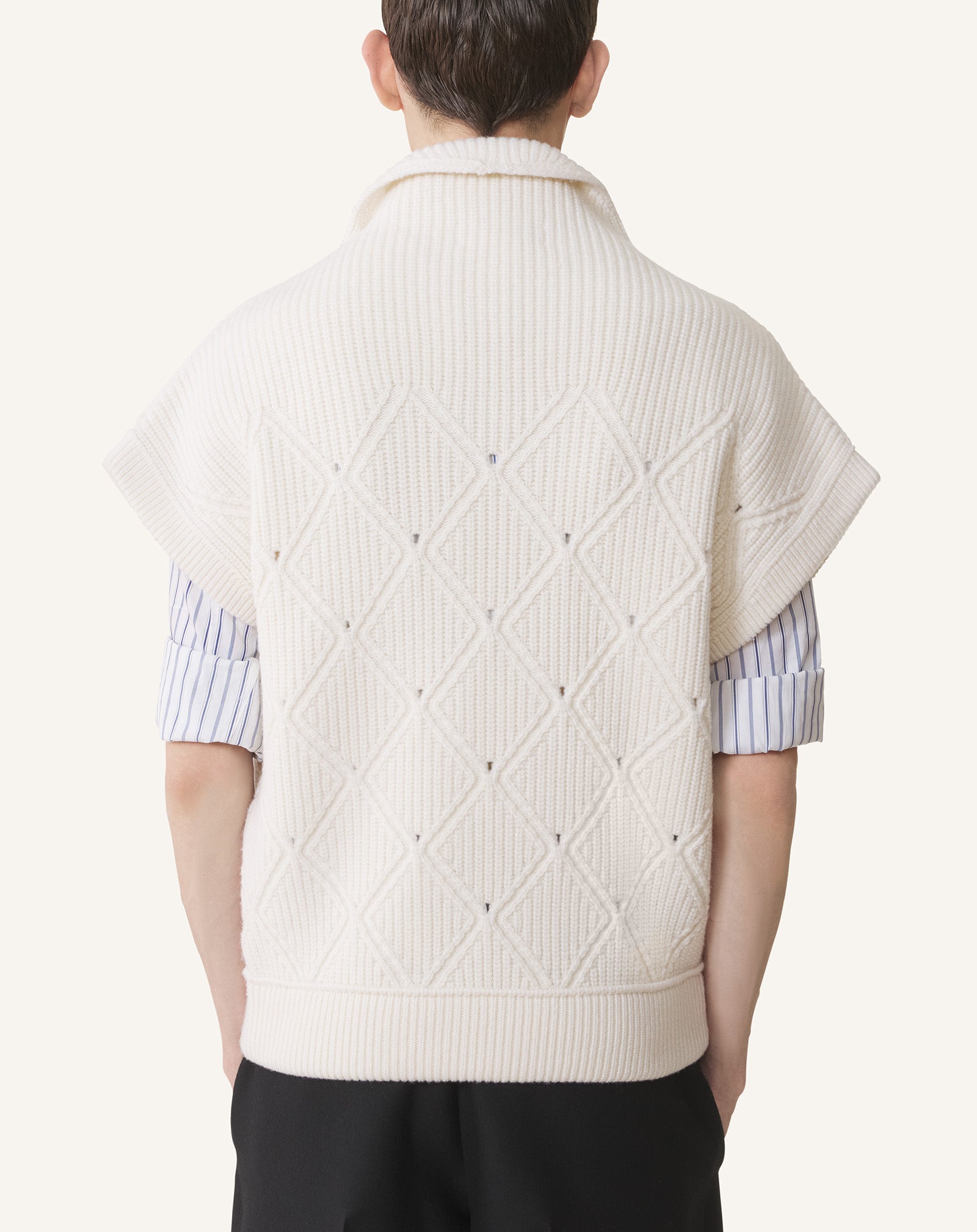 PULL SANS MANCHES DÉTAIL LOSANGE EN LAINE