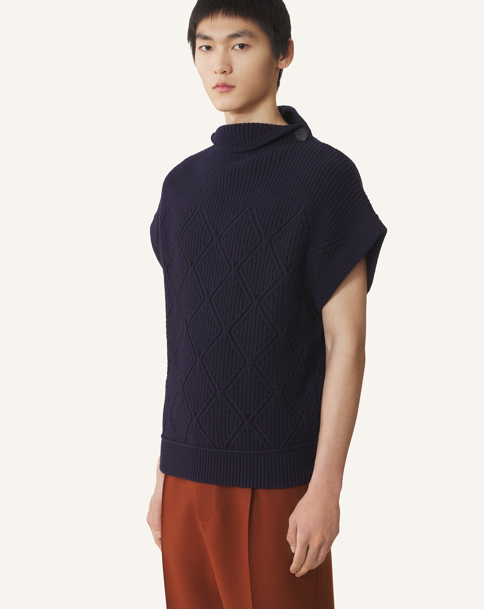 PULL SANS MANCHES DÉTAIL LOSANGE EN LAINE