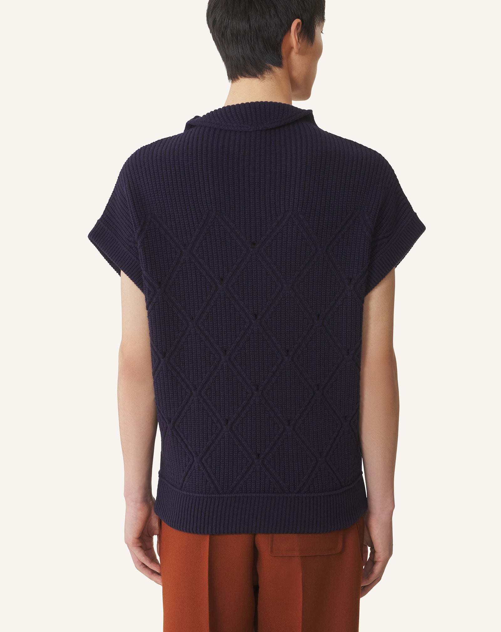 PULL SANS MANCHES DÉTAIL LOSANGE EN LAINE