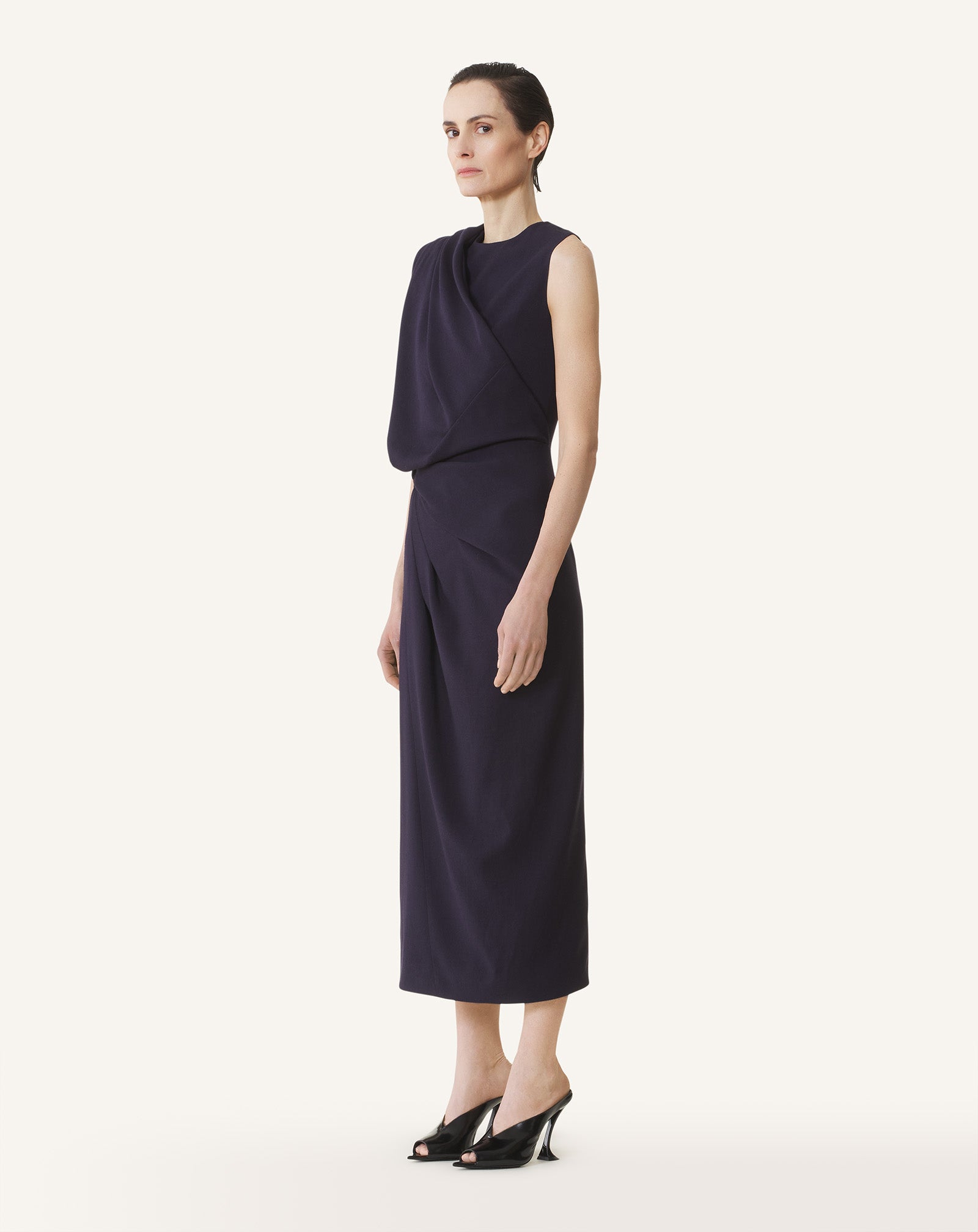 ROBE DRAPÉE ÉPAULE