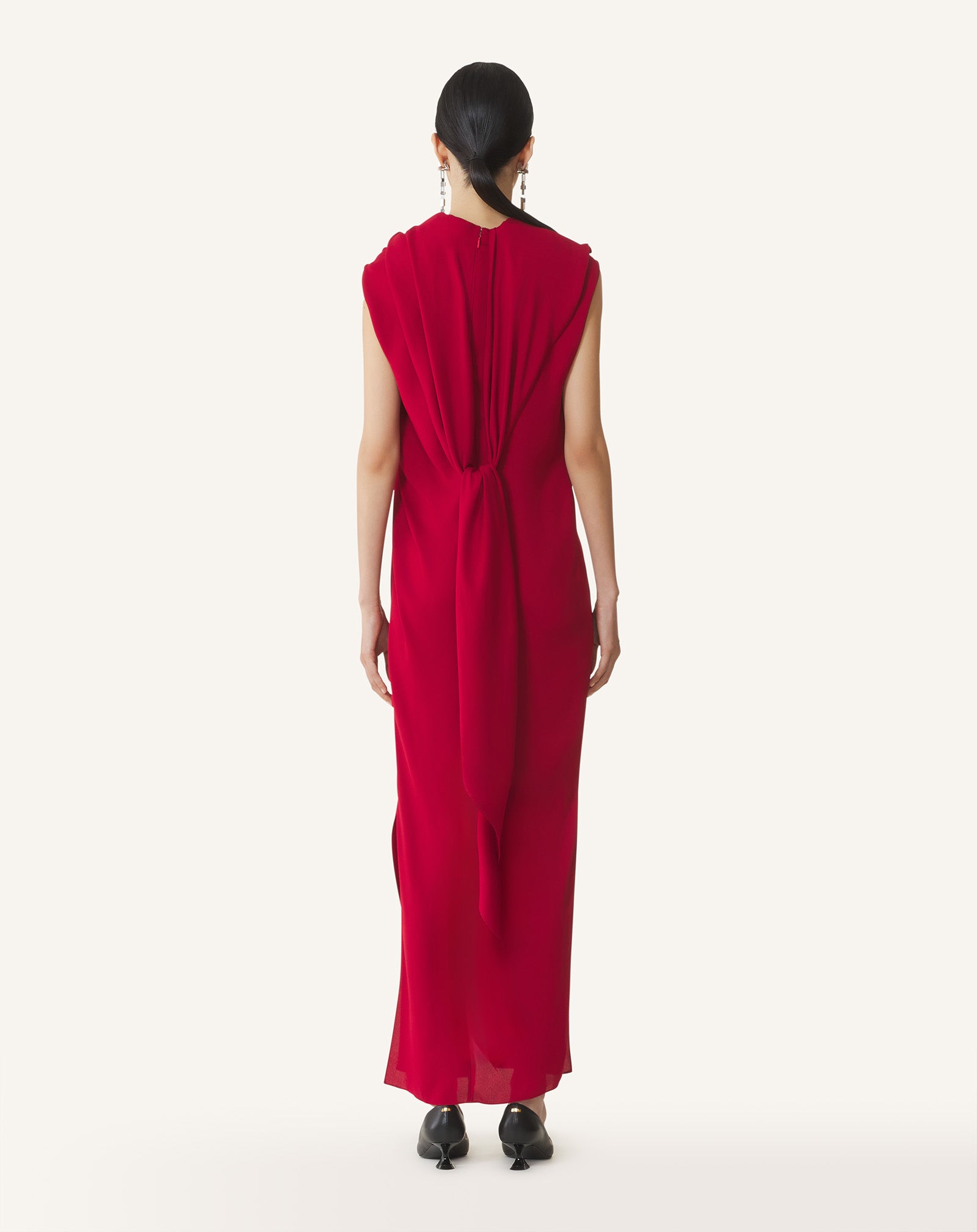 ROBE LONGUE NOUÉE EN SATIN