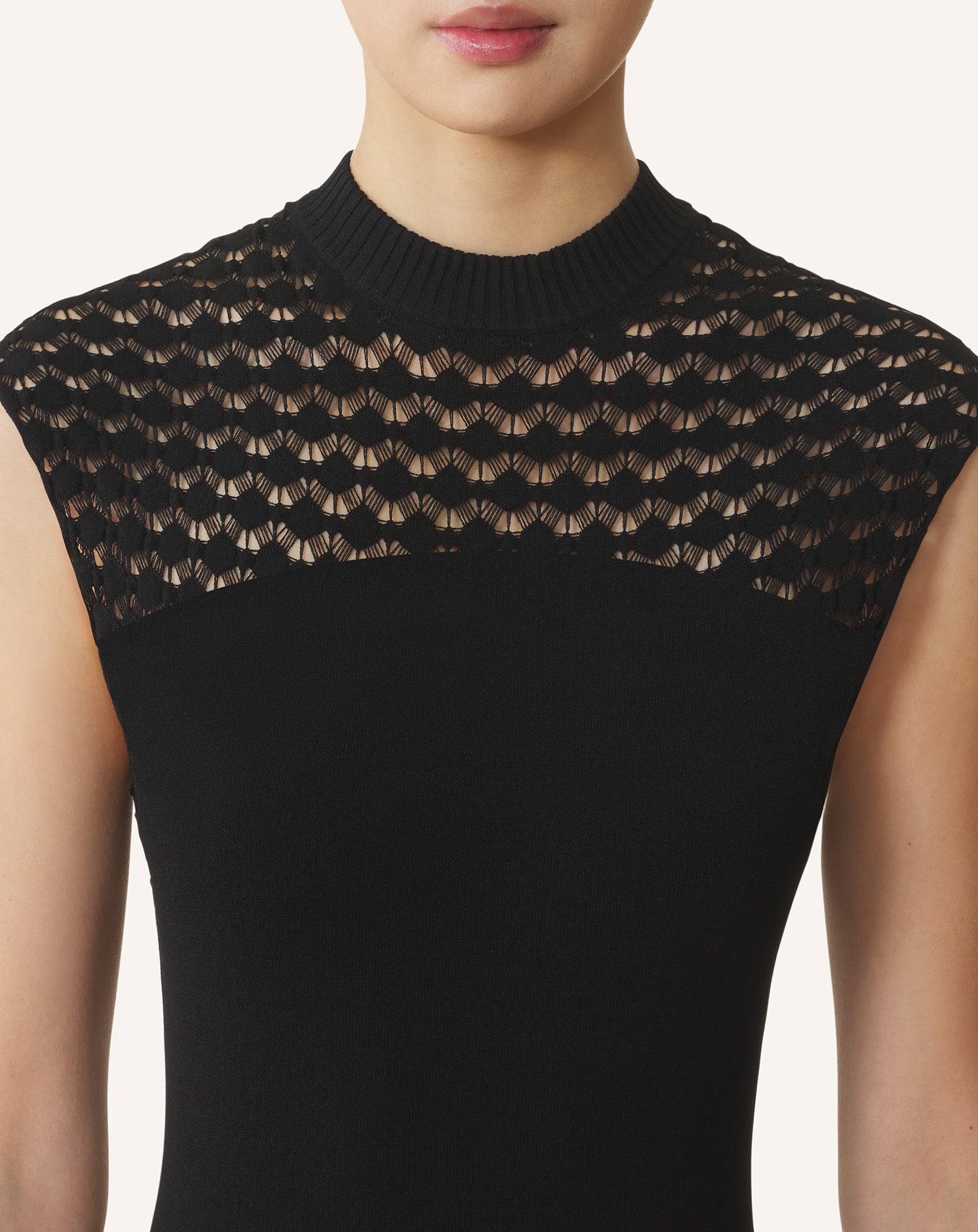 ROBE DÉTAIL DENTELLE EN VISCOSE