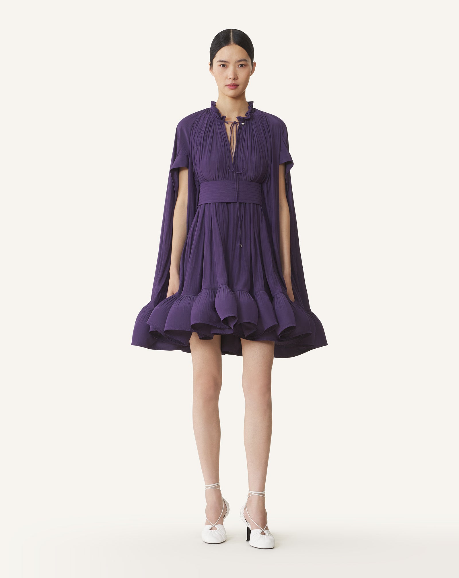 ROBE COURTE EN CHARMEUSE