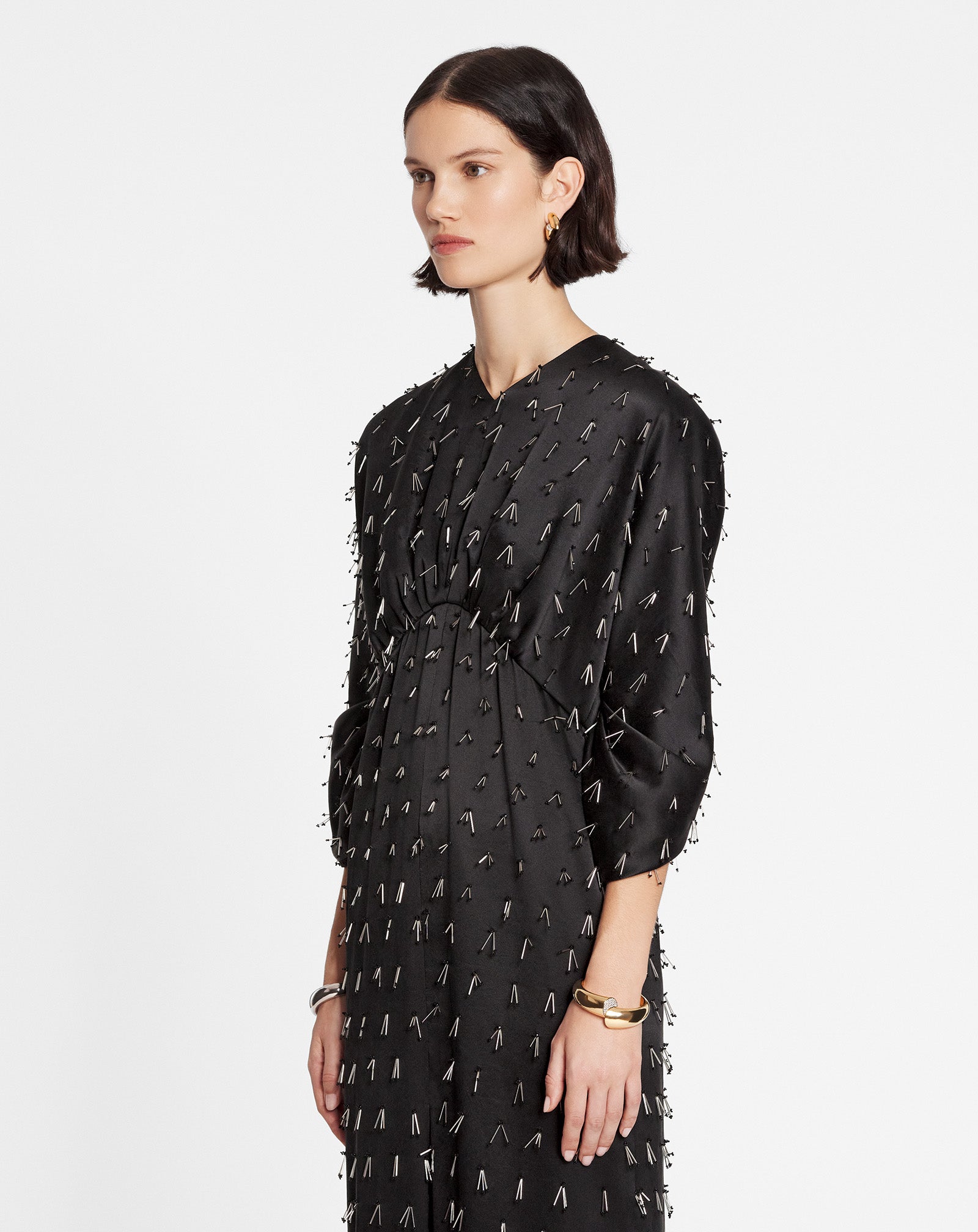 ROBE LONGUE BRODÉE