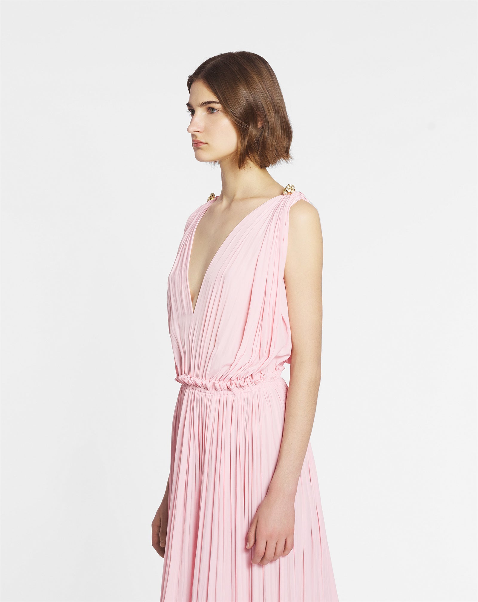 ROBE LONGUE À VOLANTS