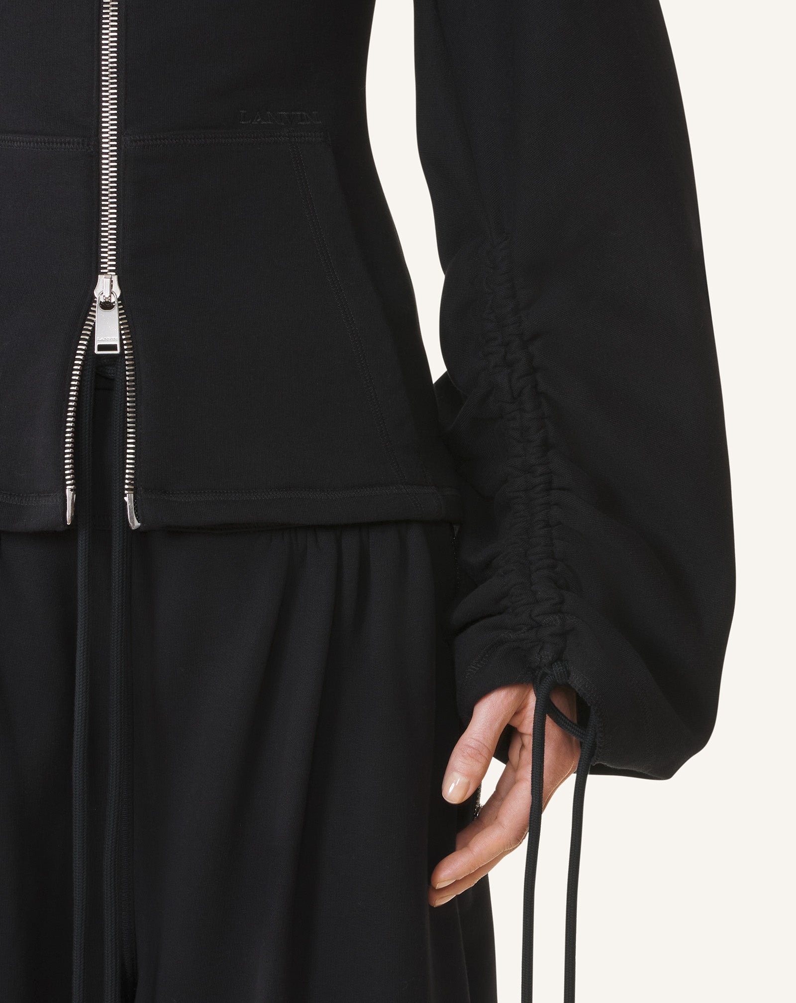 VESTE ZIPPÉE CINTRÉE
