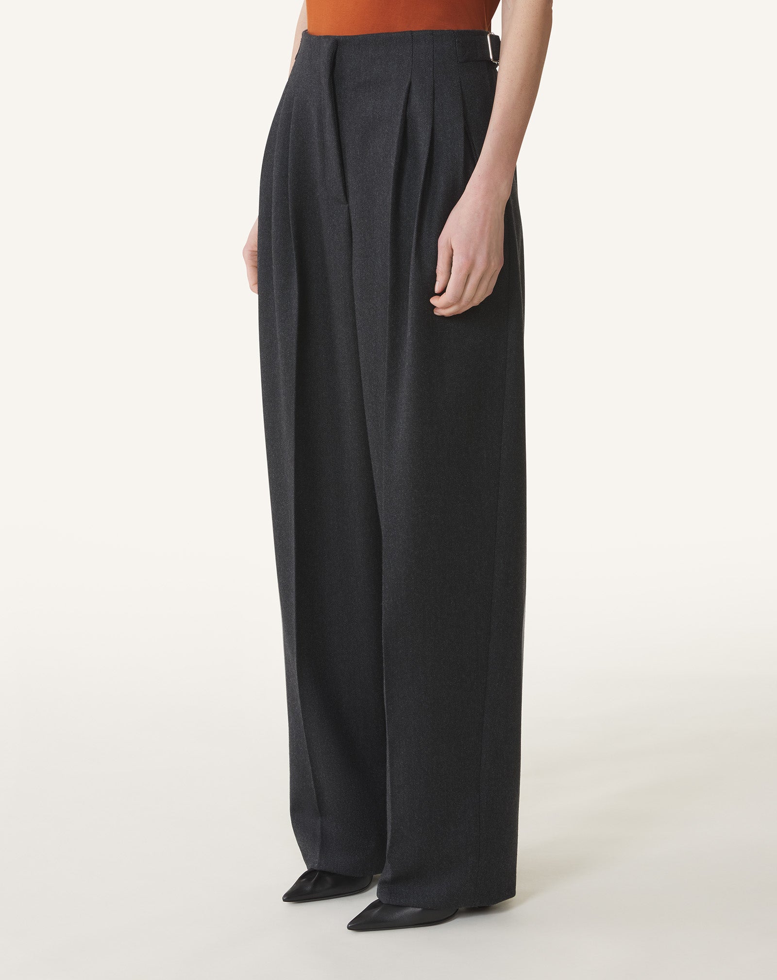 PANTALON À PLIS