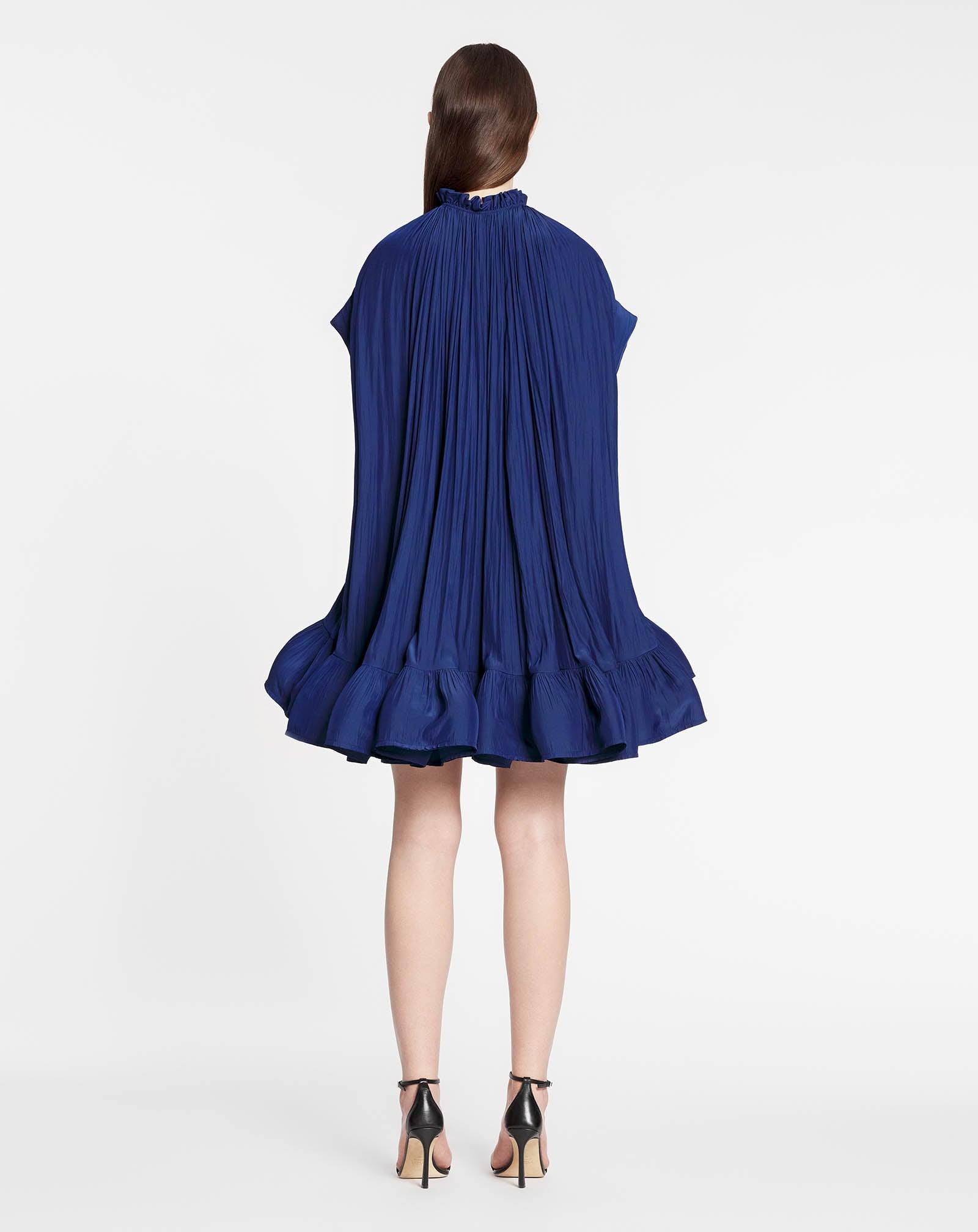 ROBE COURTE EN CHARMEUSE