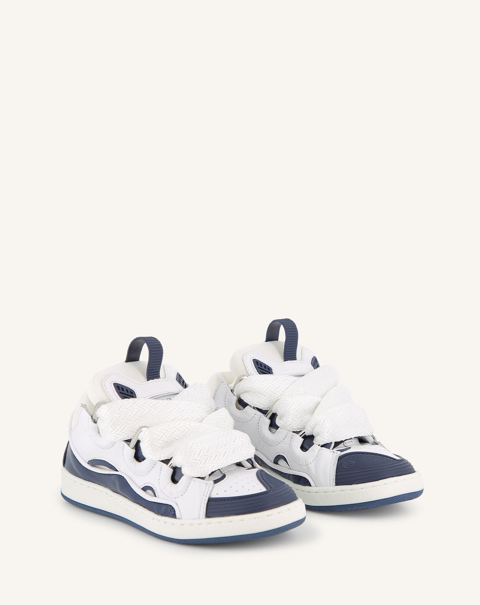 BASKET À LACETS BLEU