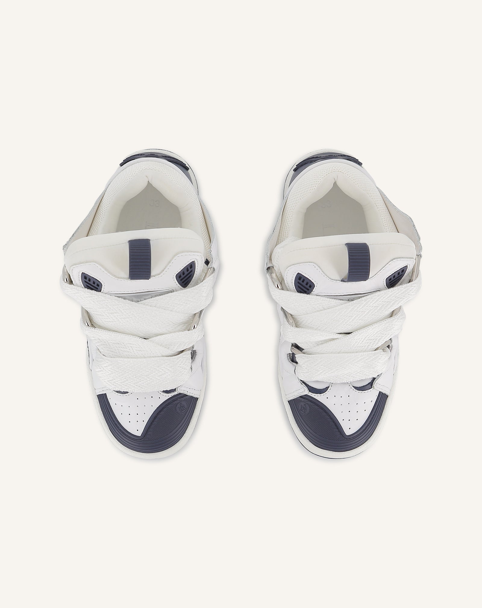 BASKET À LACETS BLEU