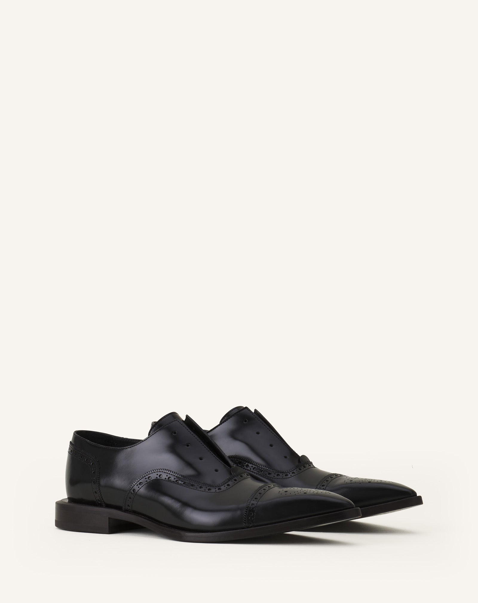 RICHELIEU BROGUE EN CUIR BRILLANT
