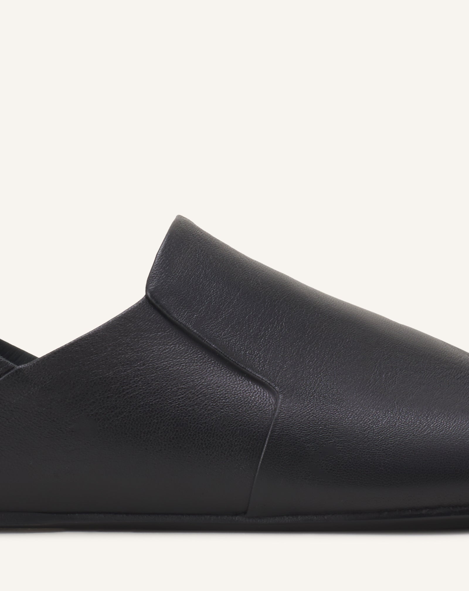 MOCASSINS SOUPLE EN CUIR NOIR