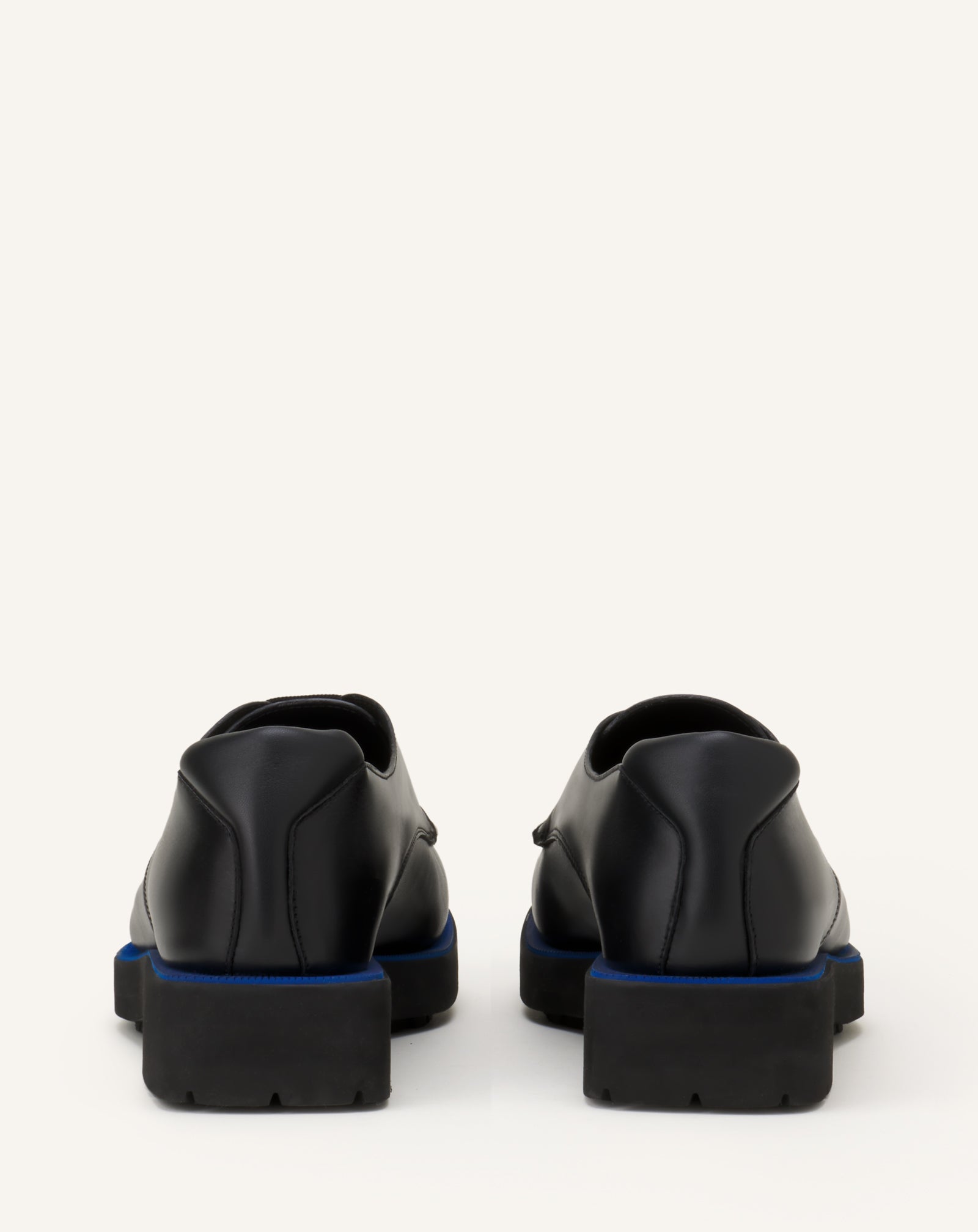 RICHELIEU SOUPLE EN CUIR NOIR
