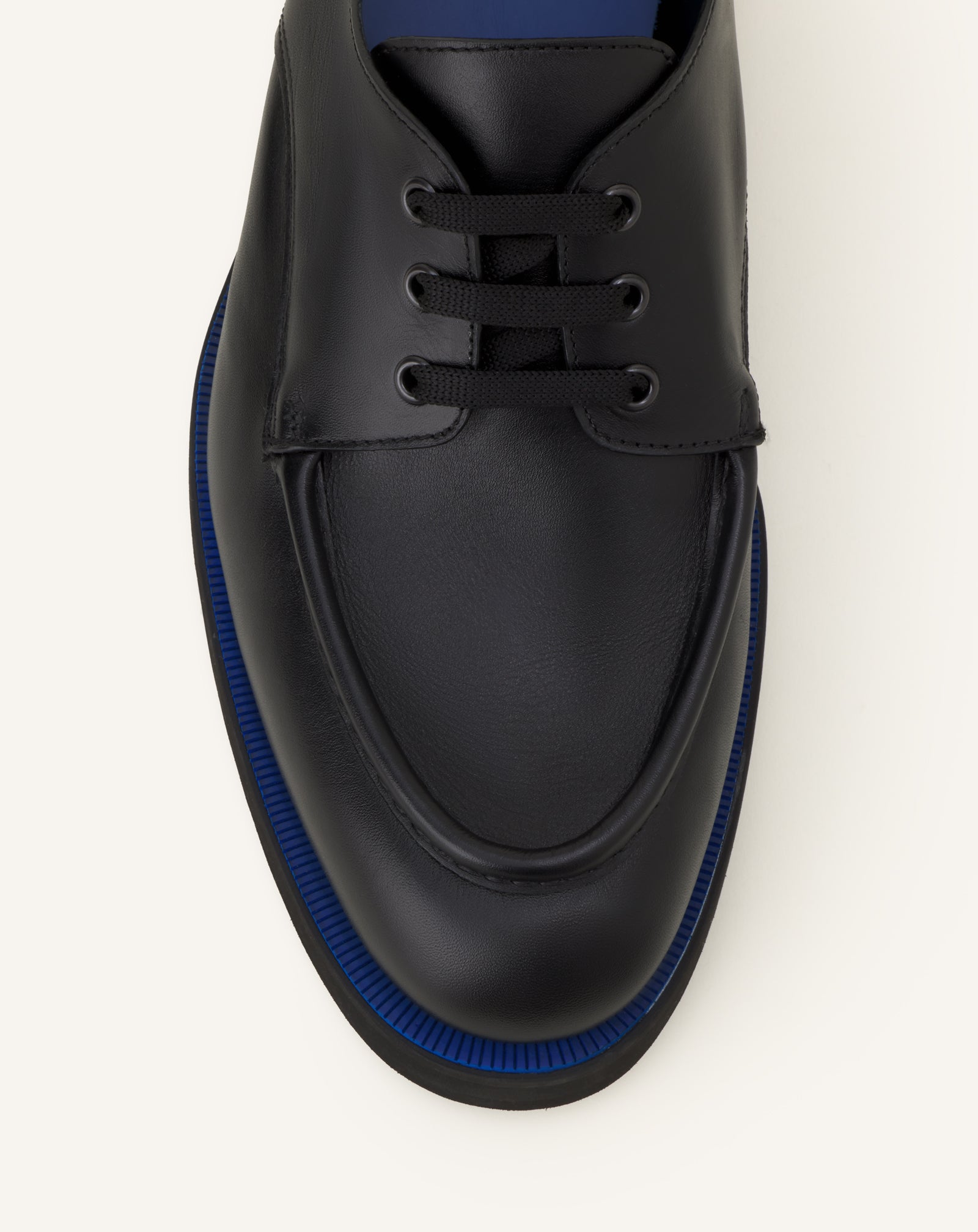 RICHELIEU SOUPLE EN CUIR NOIR