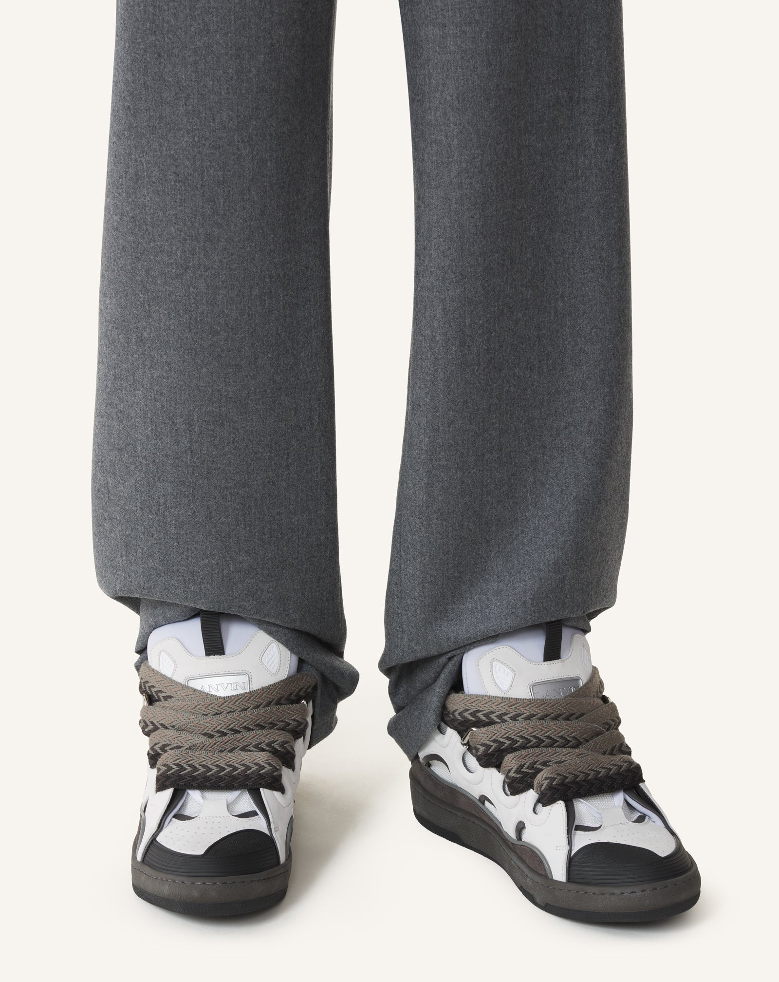 SNEAKERS CURB EN CUIR GRIS