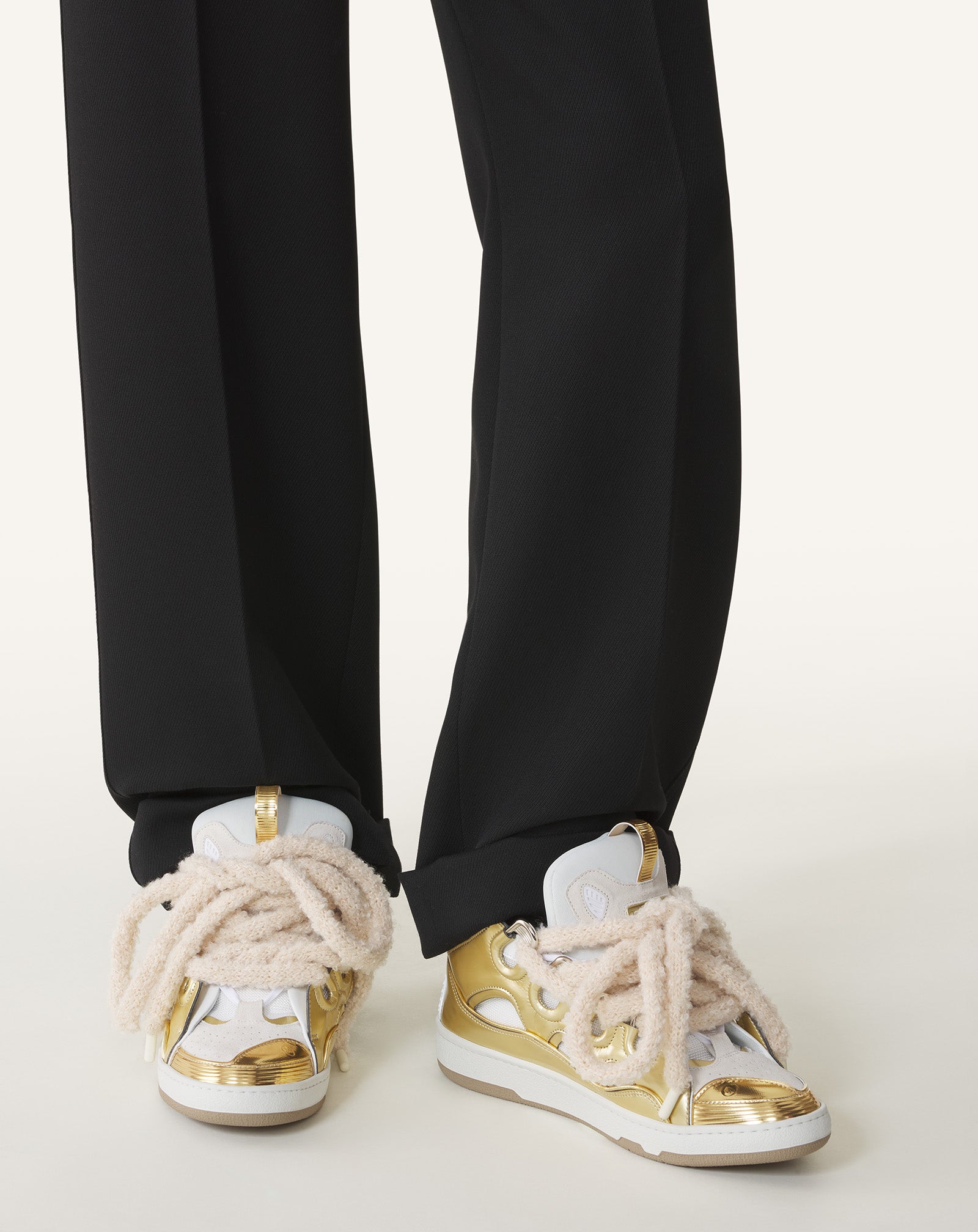 CURB SNEAKERS EN CUIR METALISÉ LACETS MAILLE