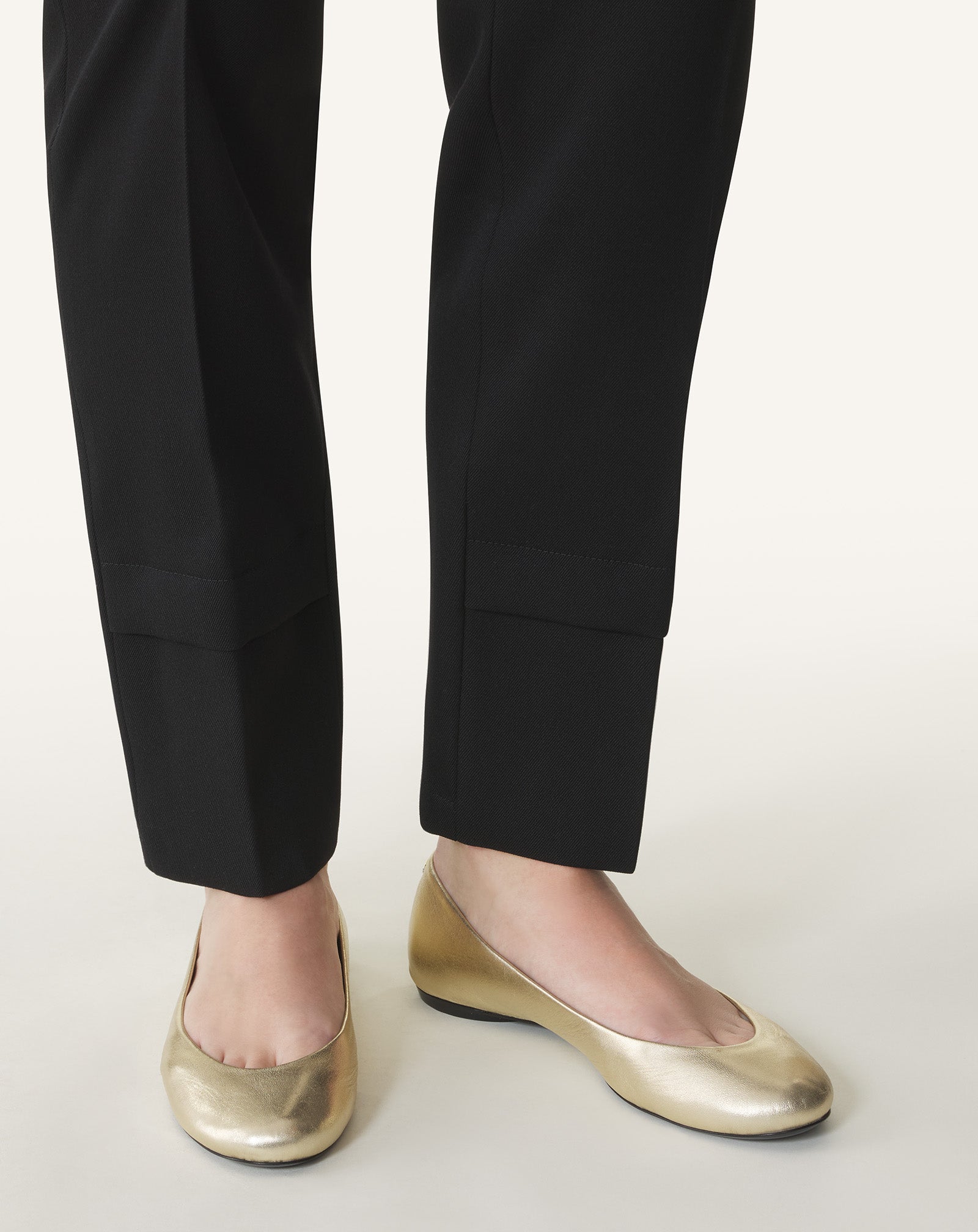 LA BALLERINE EN CUIR MÉTALLISÉ
