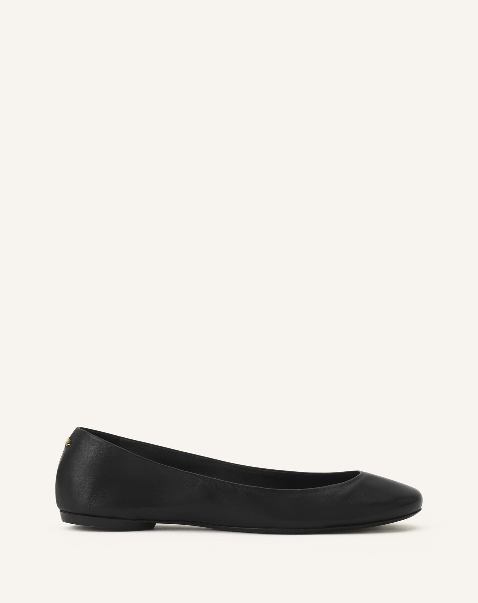 LA BALLERINE EN CUIR