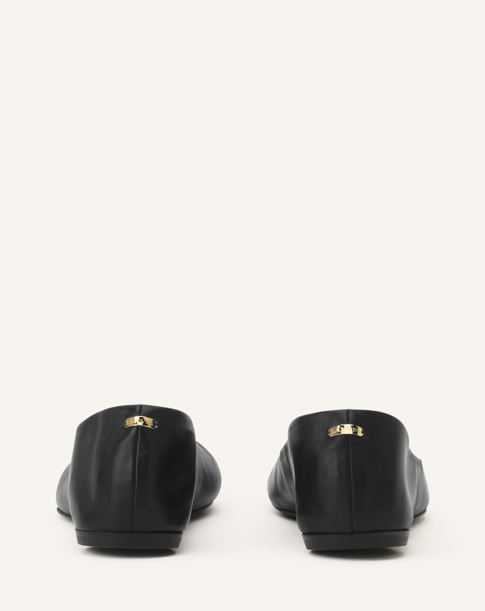 LA BALLERINE EN CUIR