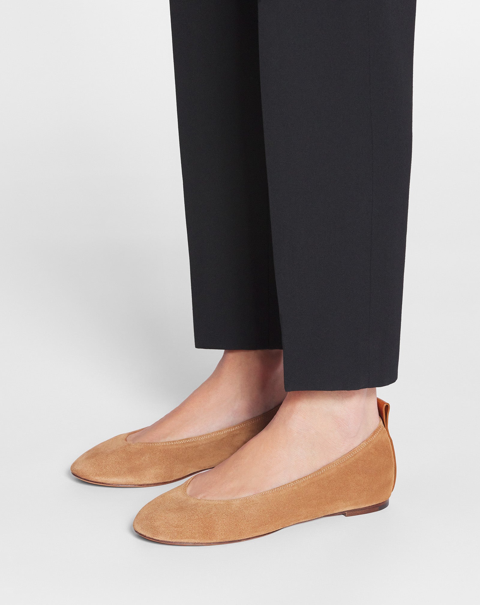 LA BALLERINE EN SUEDE