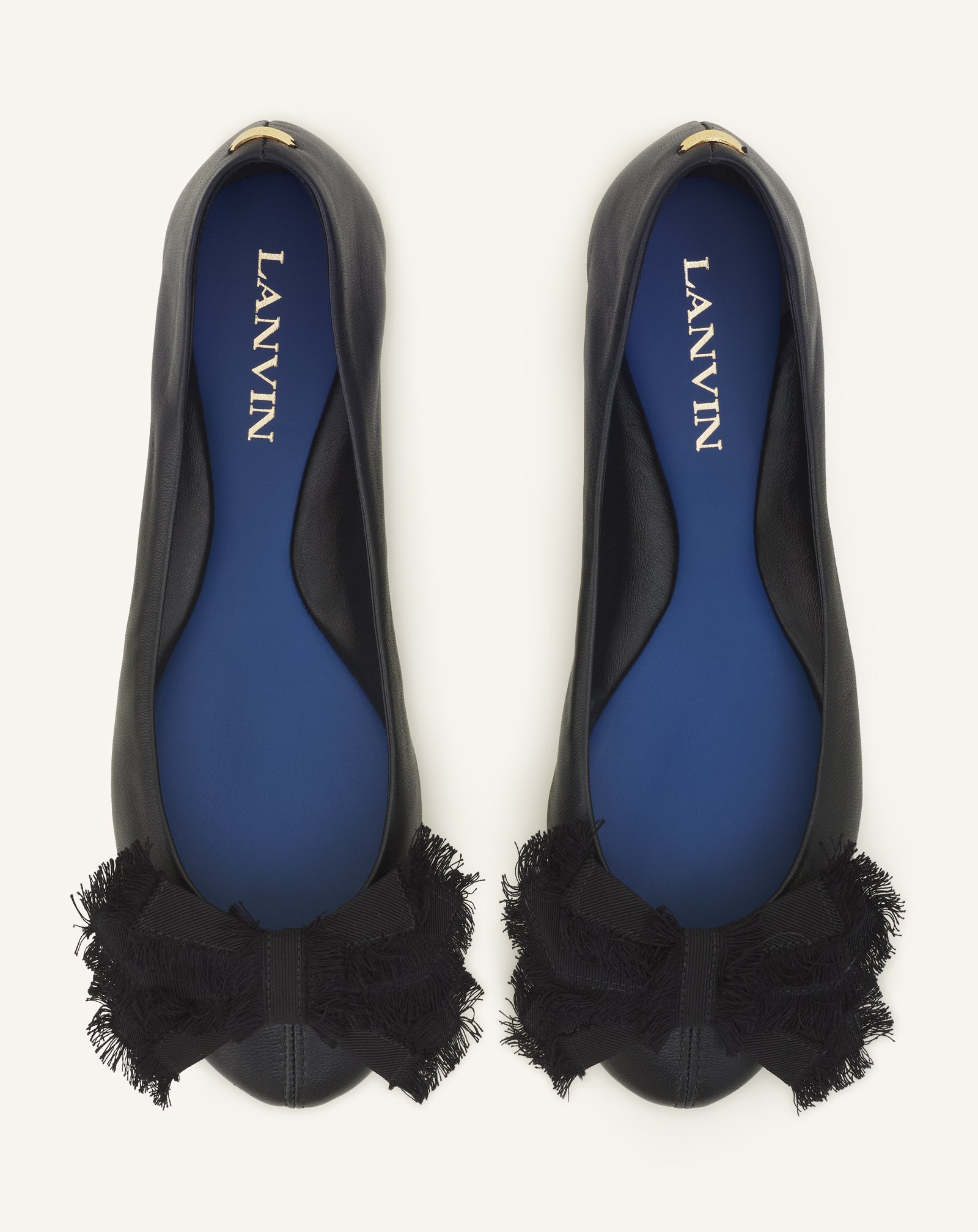 LA BALLERINE NOEUD NOIR