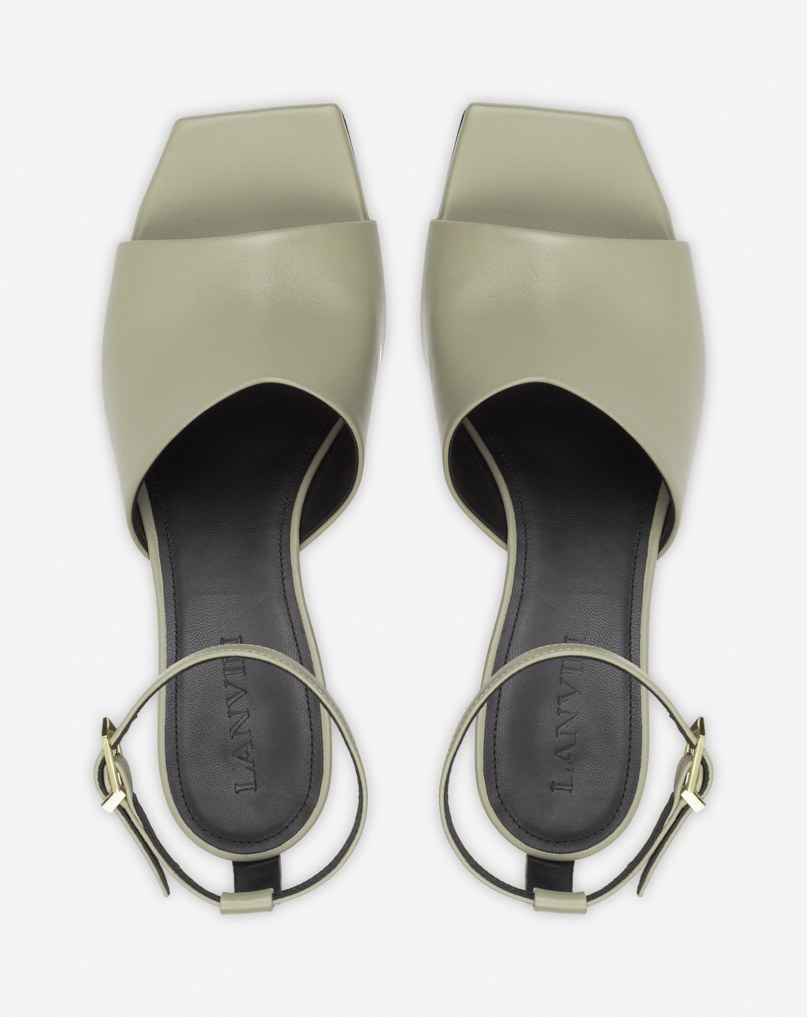 SANDALES MESURE EN CUIR