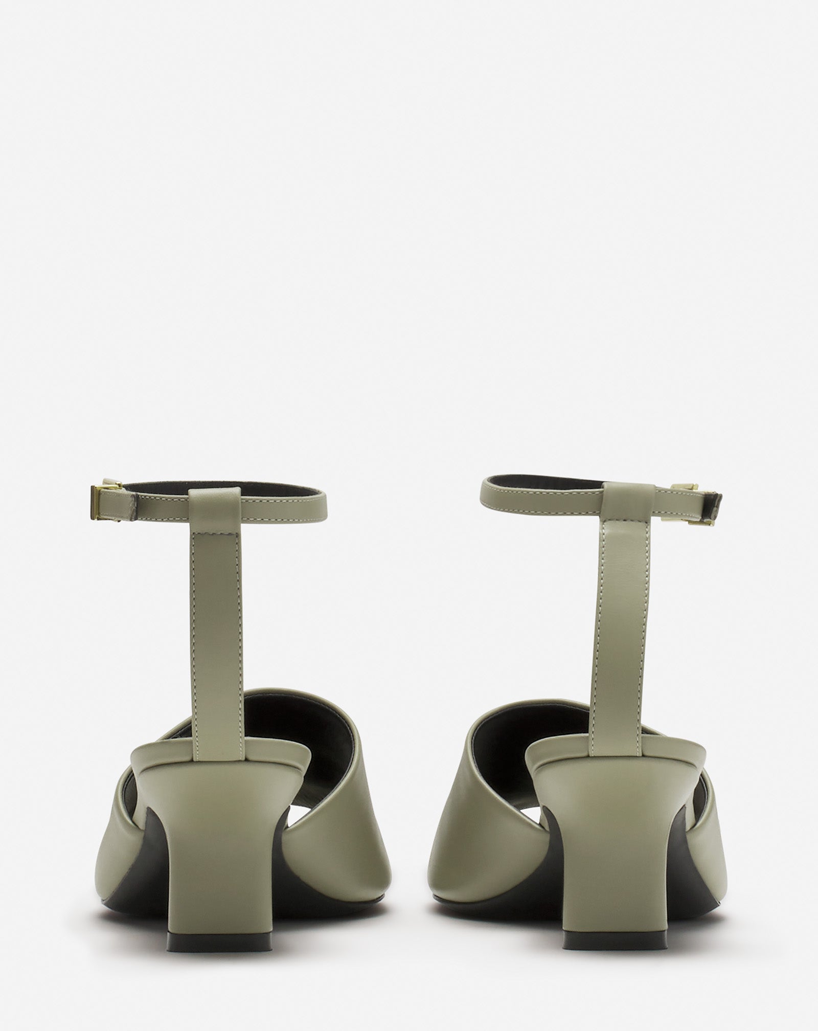 SANDALES MESURE EN CUIR