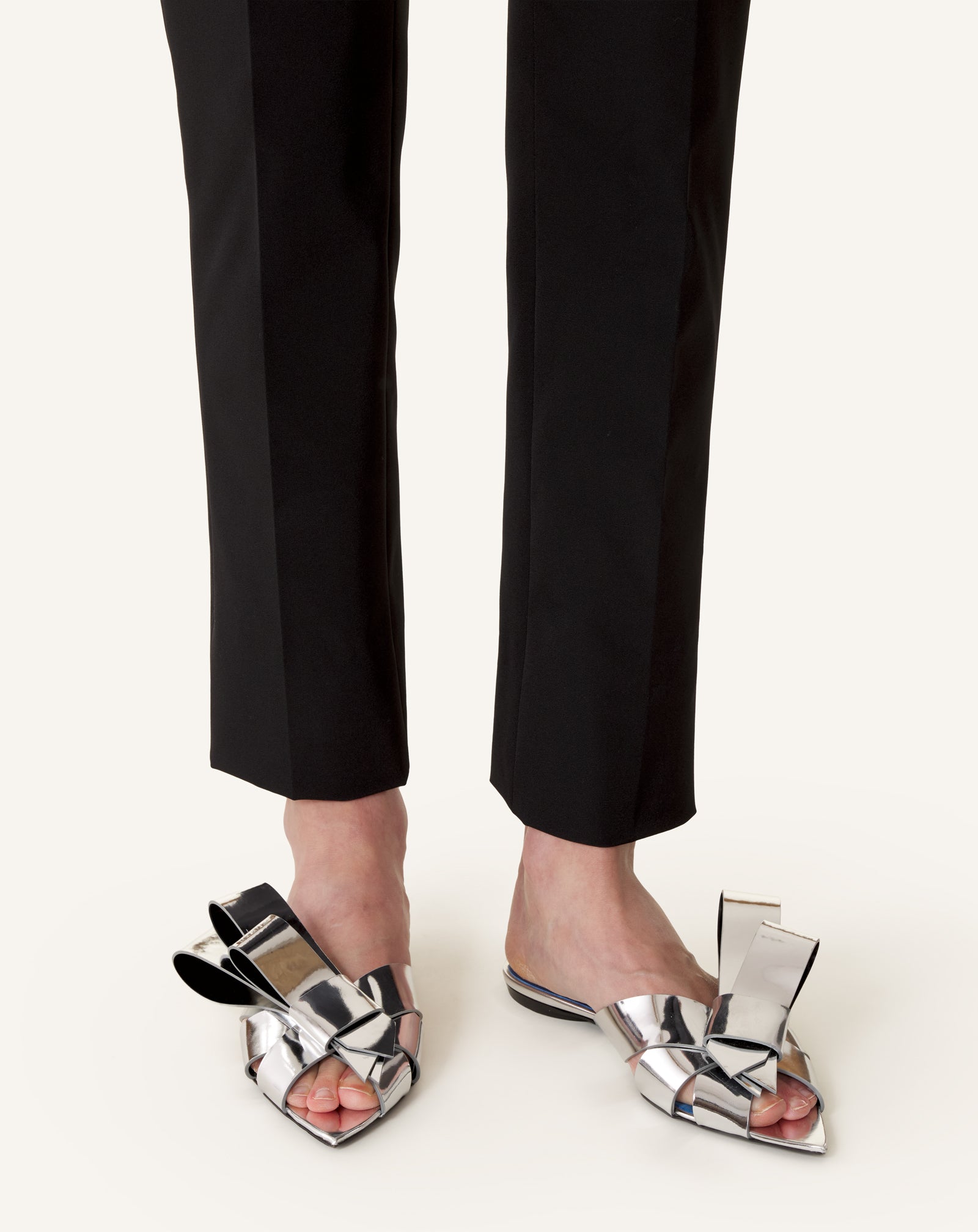 MULE PLATES CADEAU EN CUIR METALLIC ARGENT