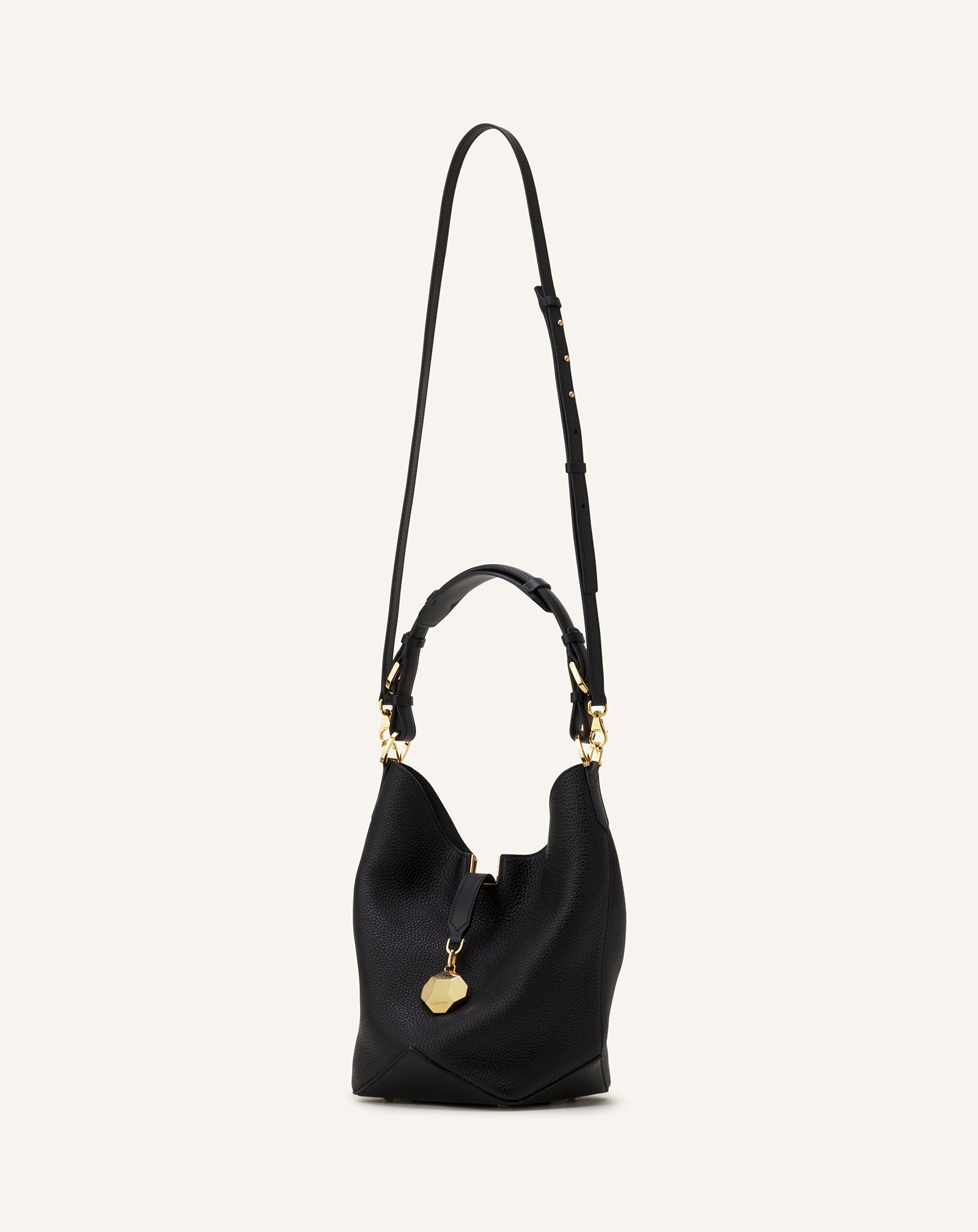 SAC SEAU CATCH BY LANVIN EN CUIR NOIR