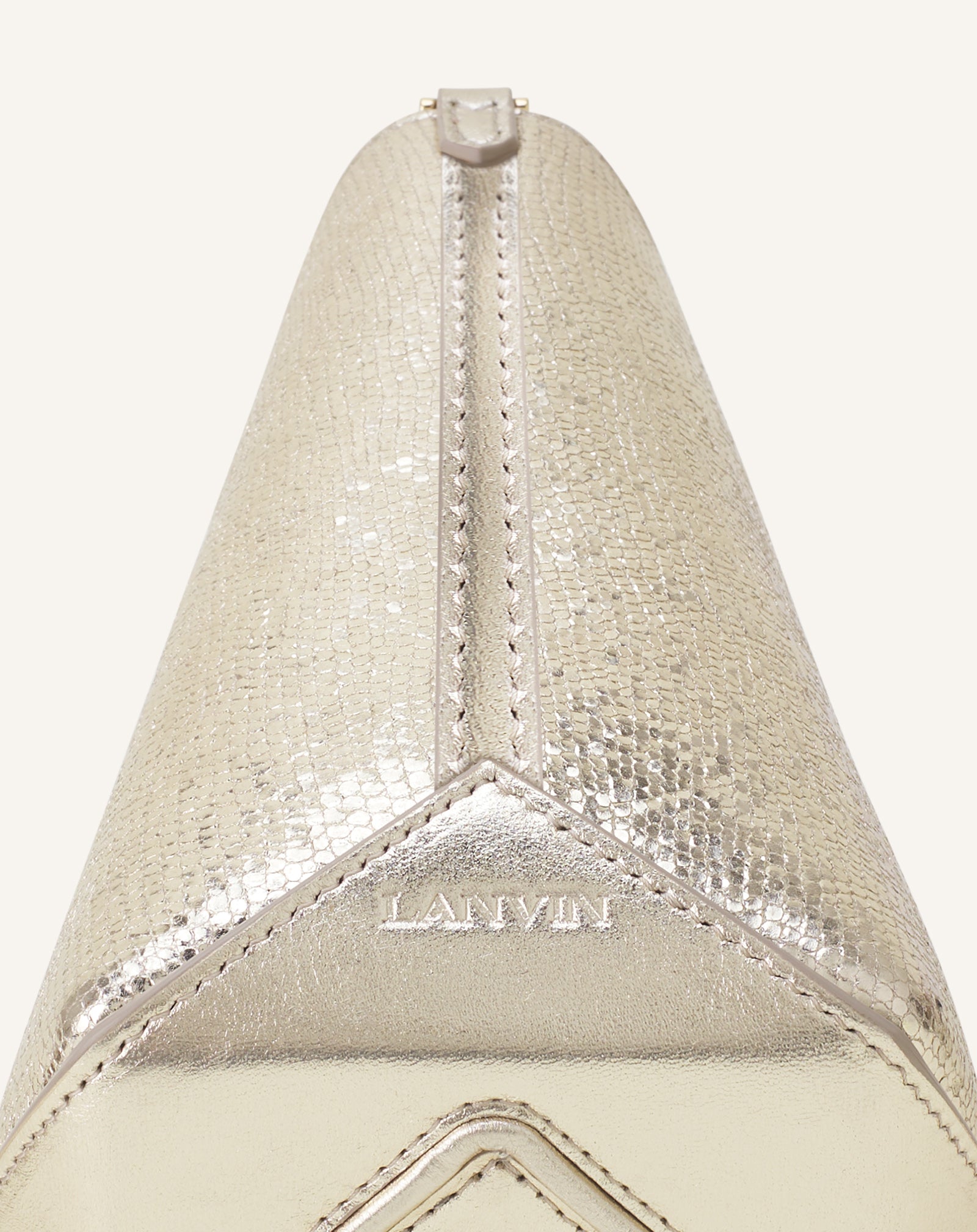 SAC SEAU NANO CATCH BY LANVIN EN CUIR MÉTALLISÉ CRAQUELÉ ARGENT