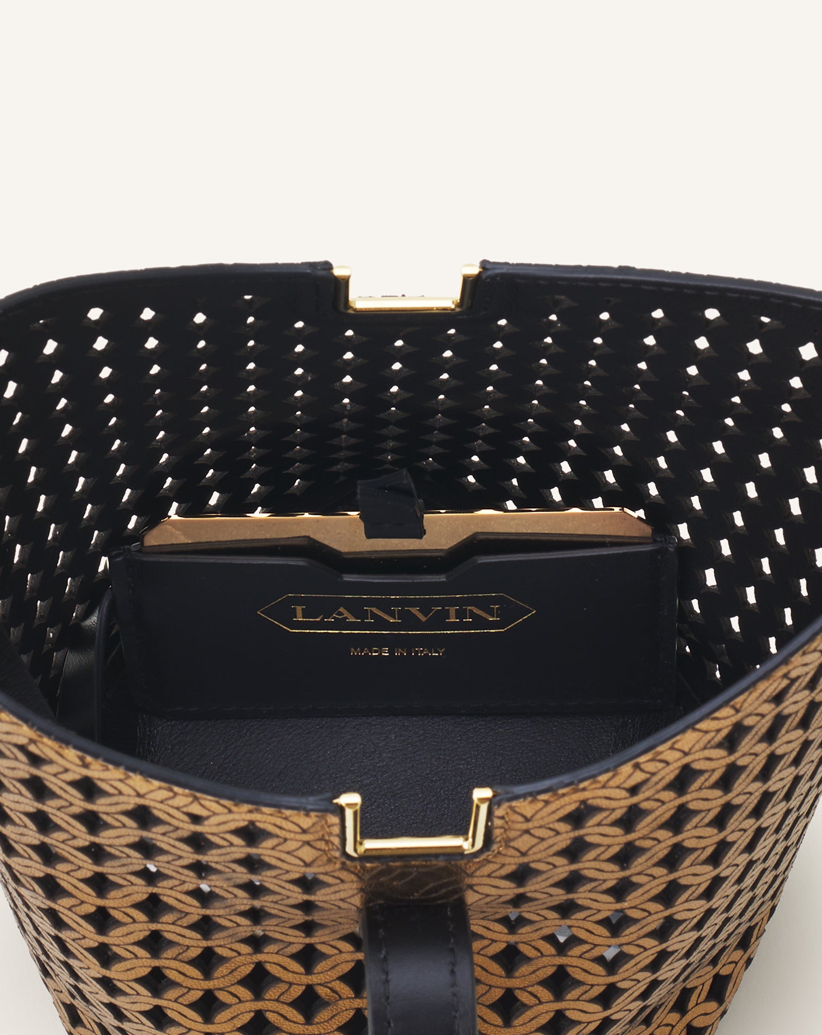 SAC SCEAU NANO CATCH BY LANVIN EN CUIR BRILLANT LAZÉ ARGENT