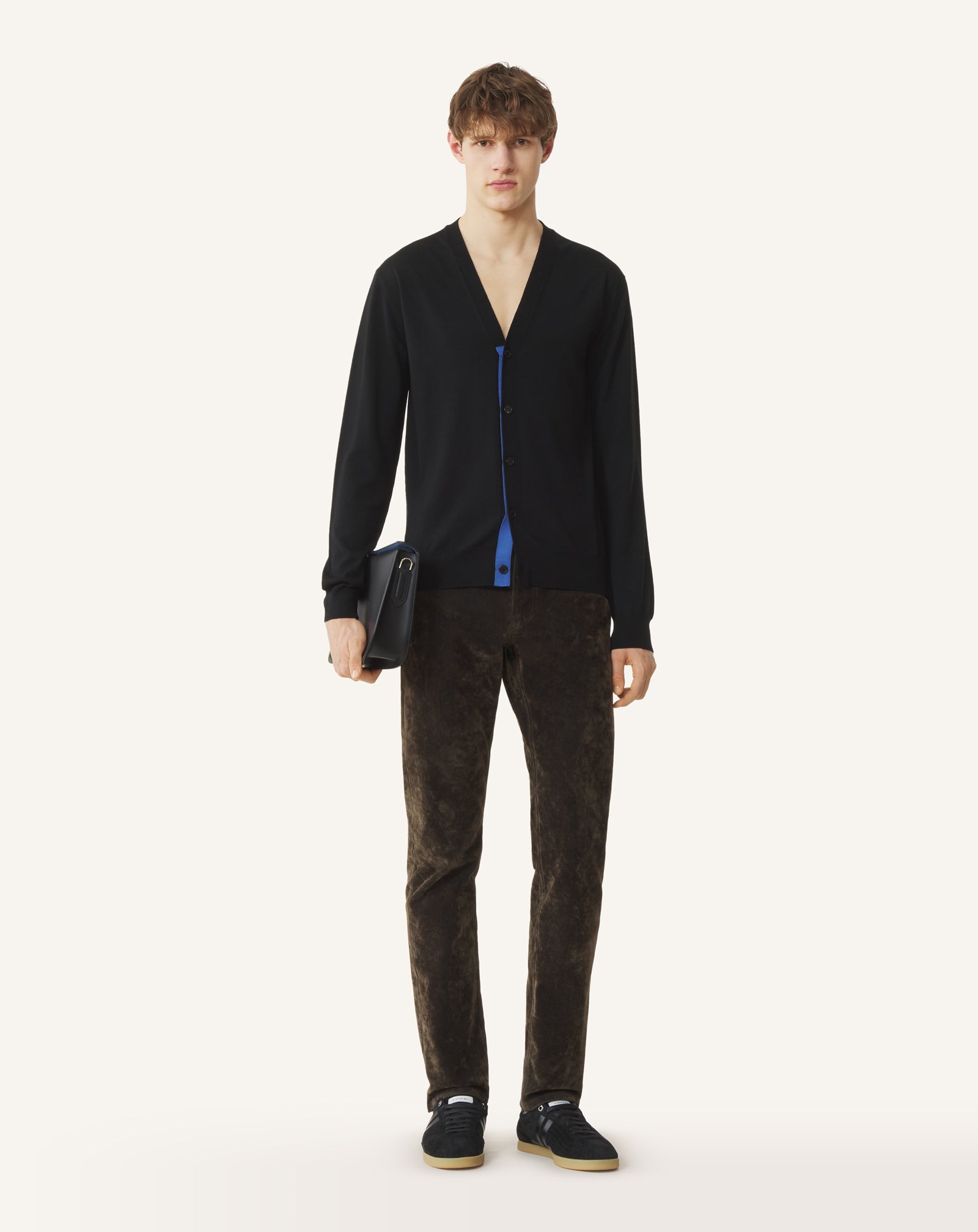 CARDIGAN CLASSIQUE EN LAINE MÉRINOS