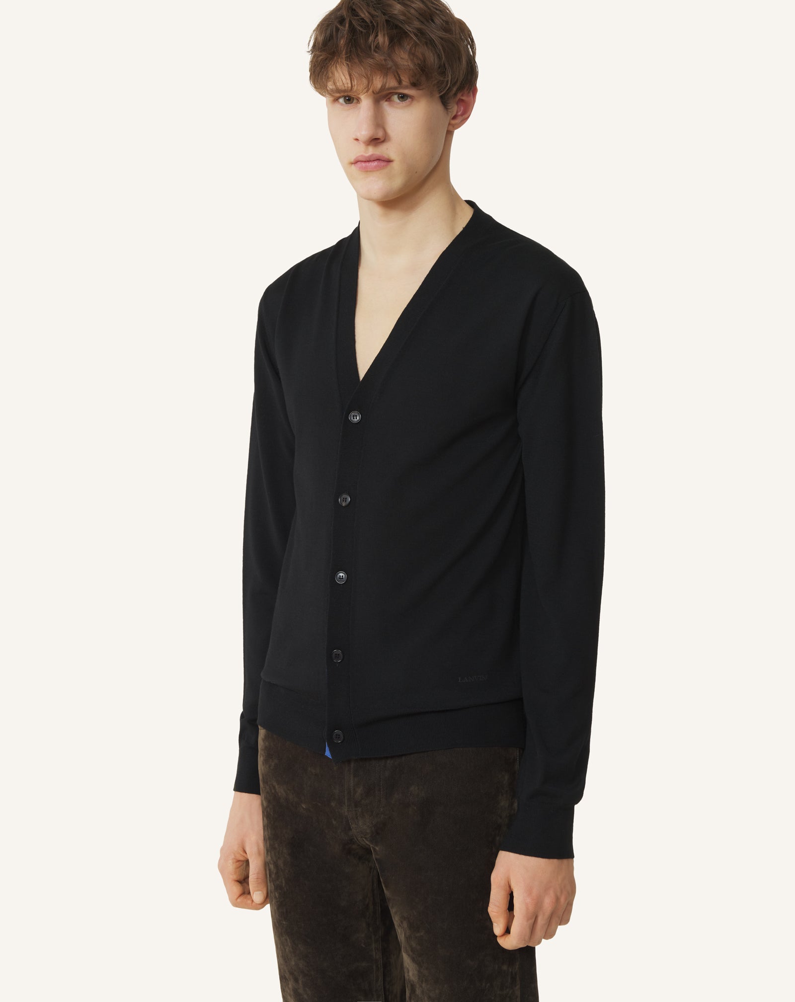 CARDIGAN CLASSIQUE EN LAINE MÉRINOS NOIR