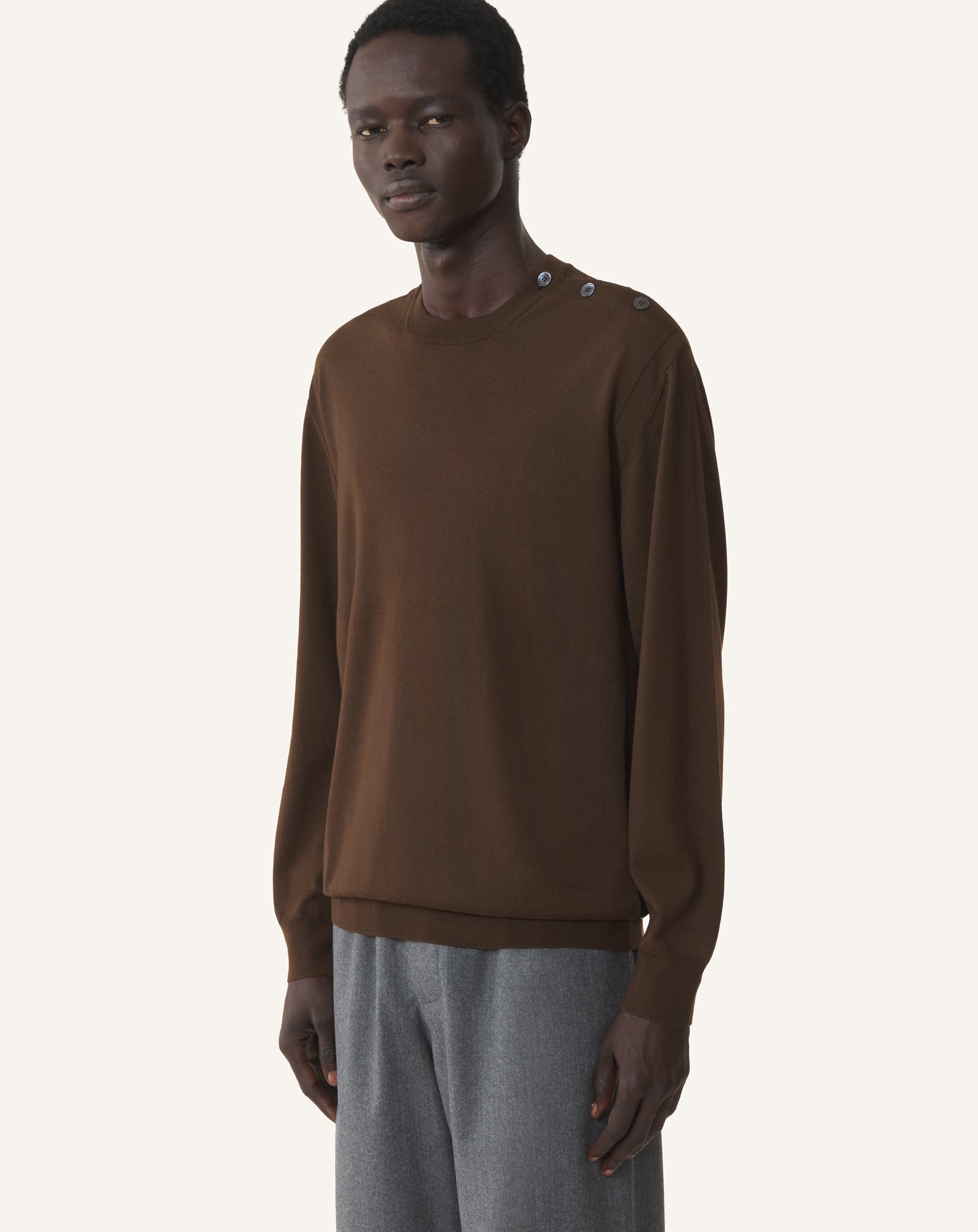 PULL CLASSIQUE EN LAINE MÉRINOS NOIR