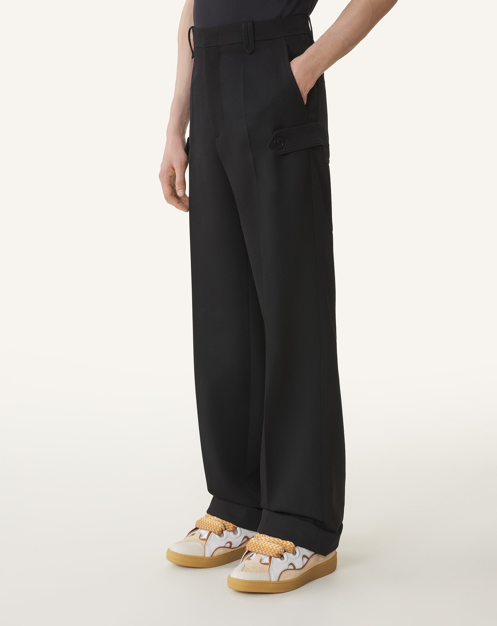 PANTALON CHINO EN LAINE LÉGÈRE NOIR