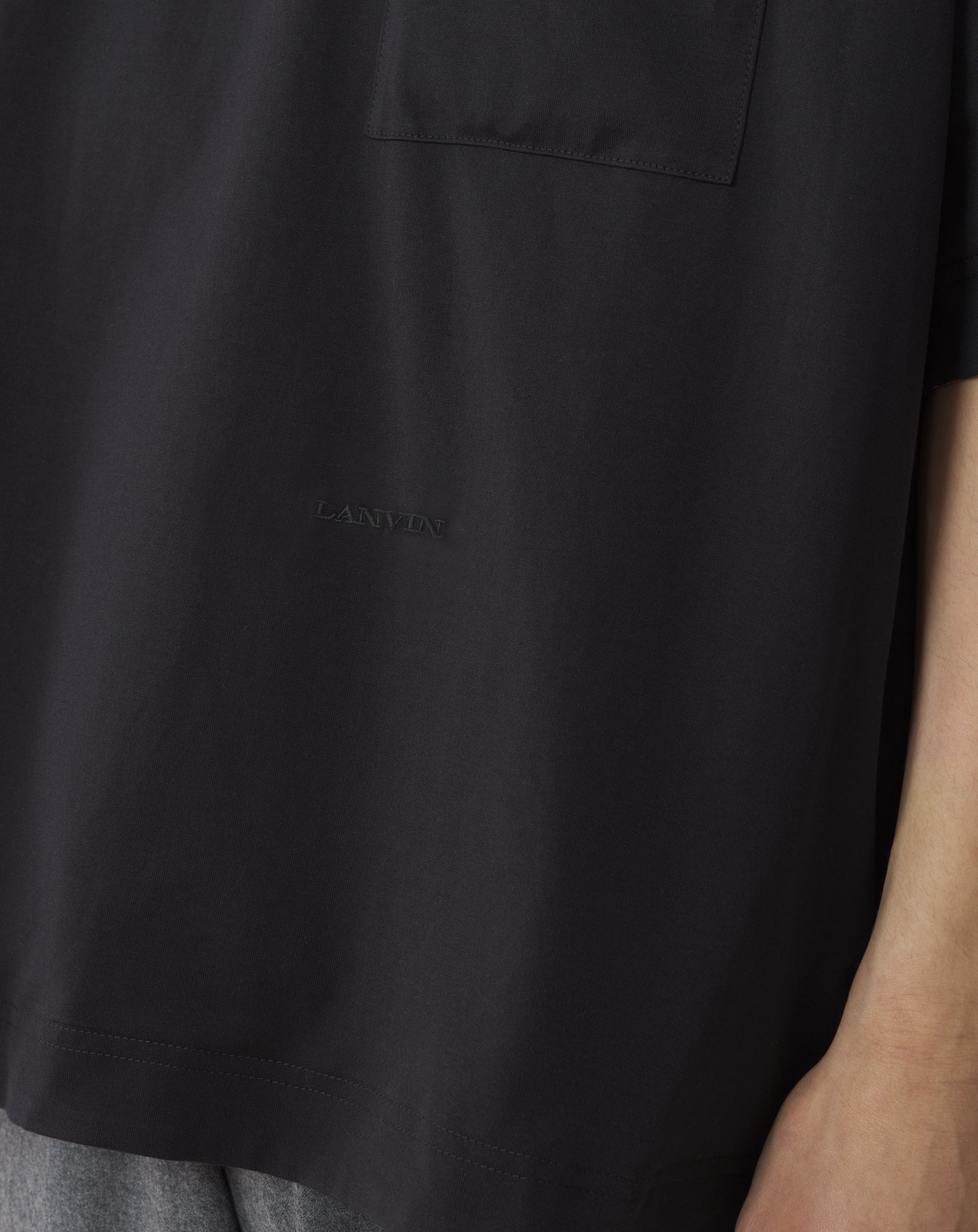 T-SHIRT RÉVERSIBLE EN COTON ET TAFFETAS IMPRIMÉ NOIR
