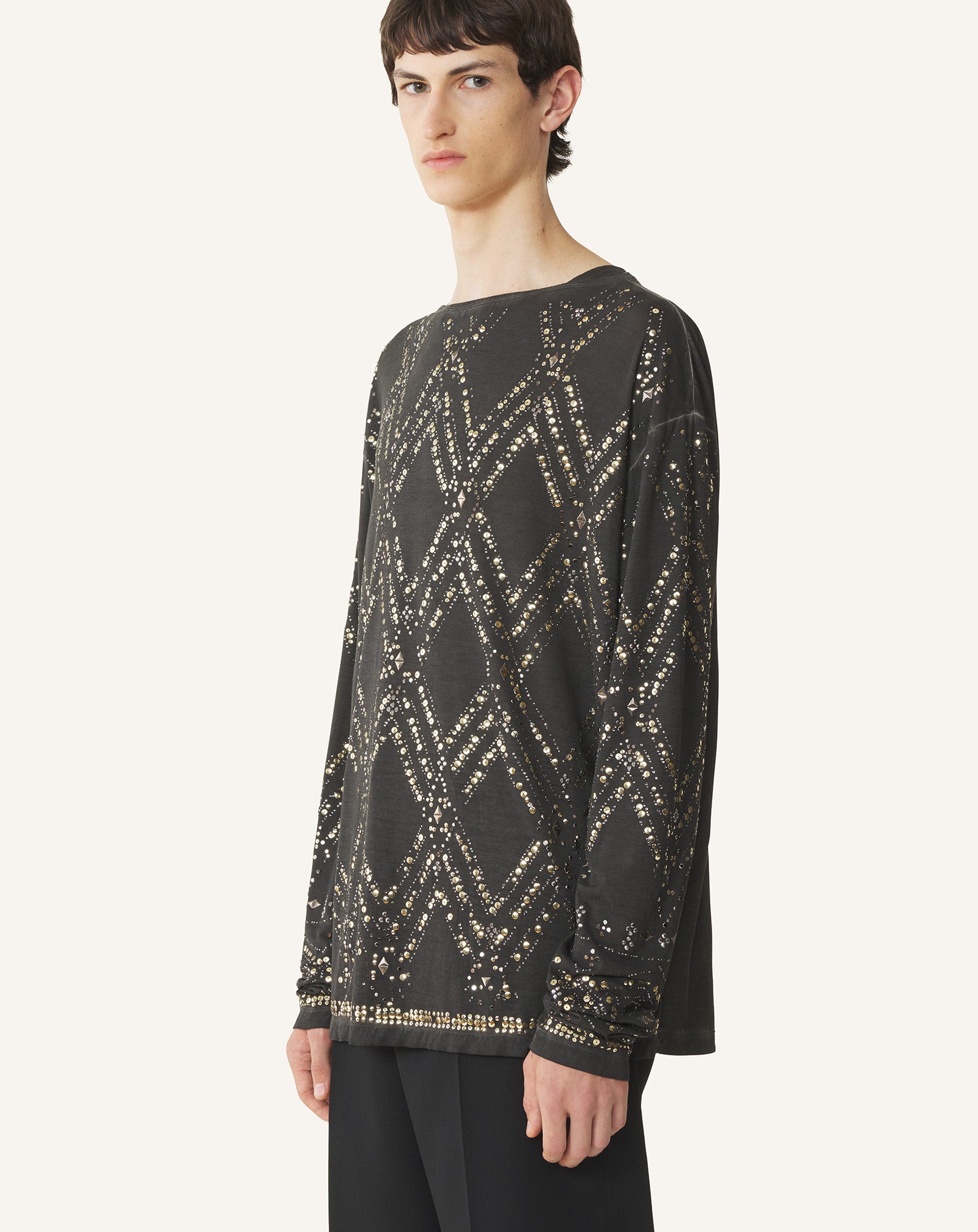 HAUT À SEQUINS ET PERLES NOIR